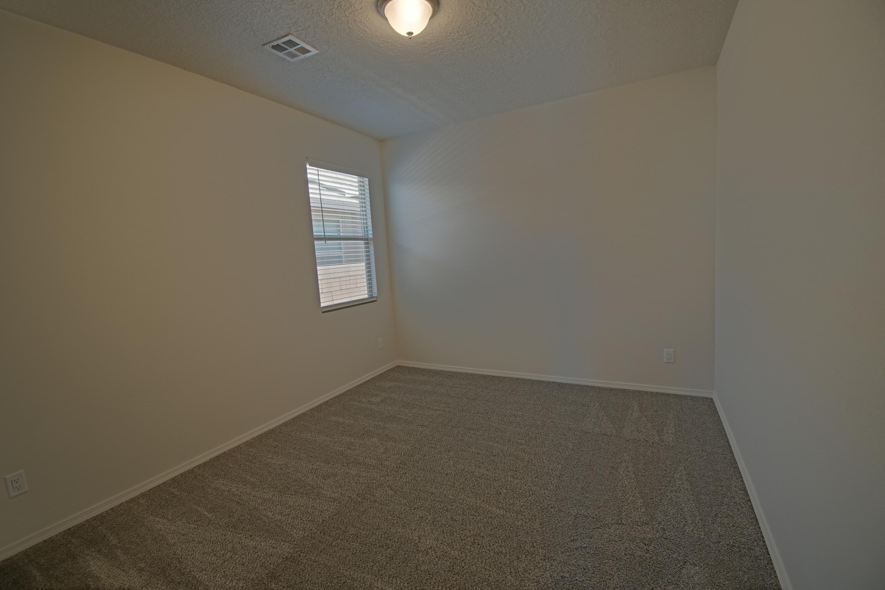Photo 9 — 2590 Camino Plata Loop NE