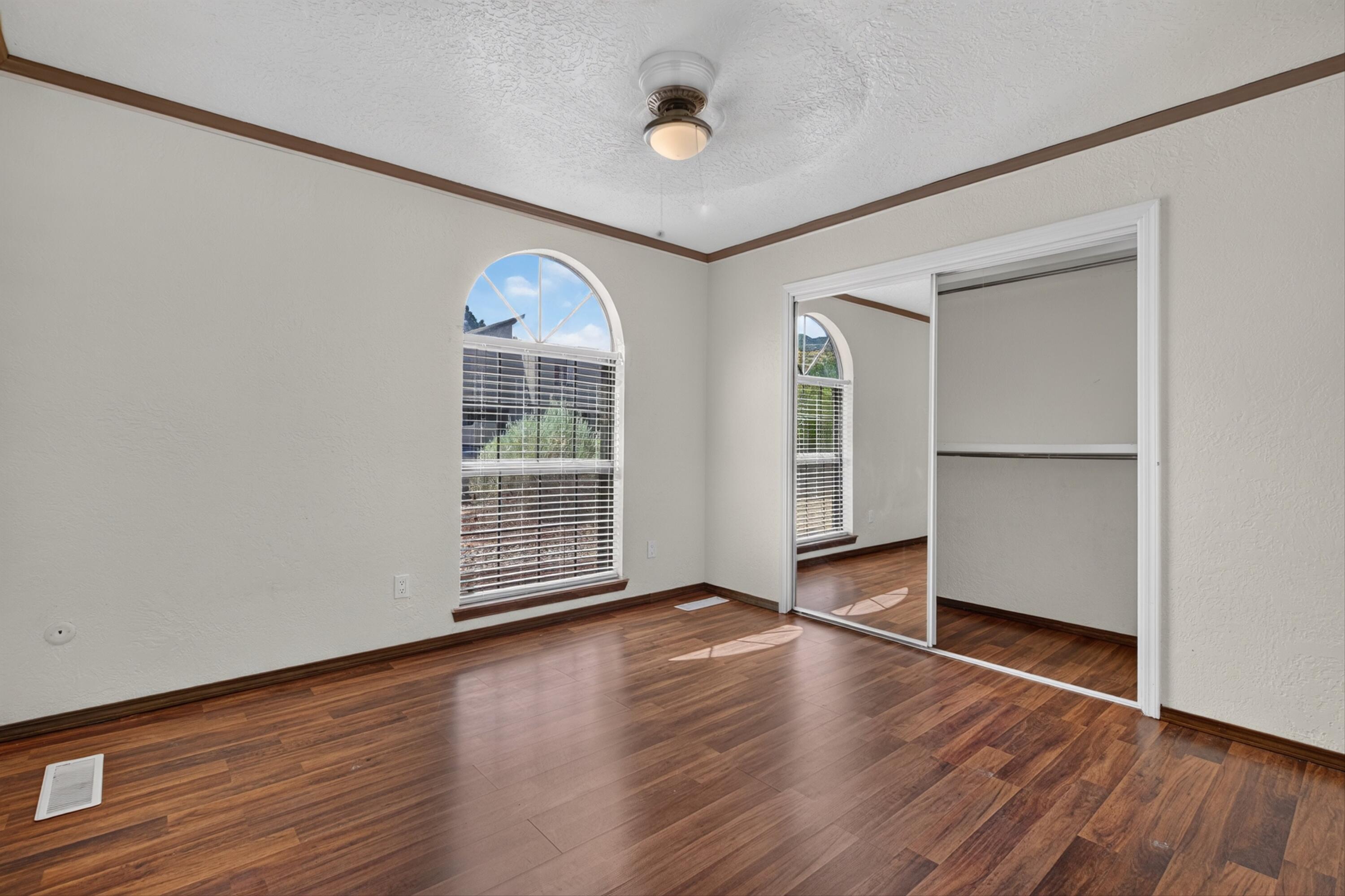 Photo 4 — 1129 Monte Largo Drive NE