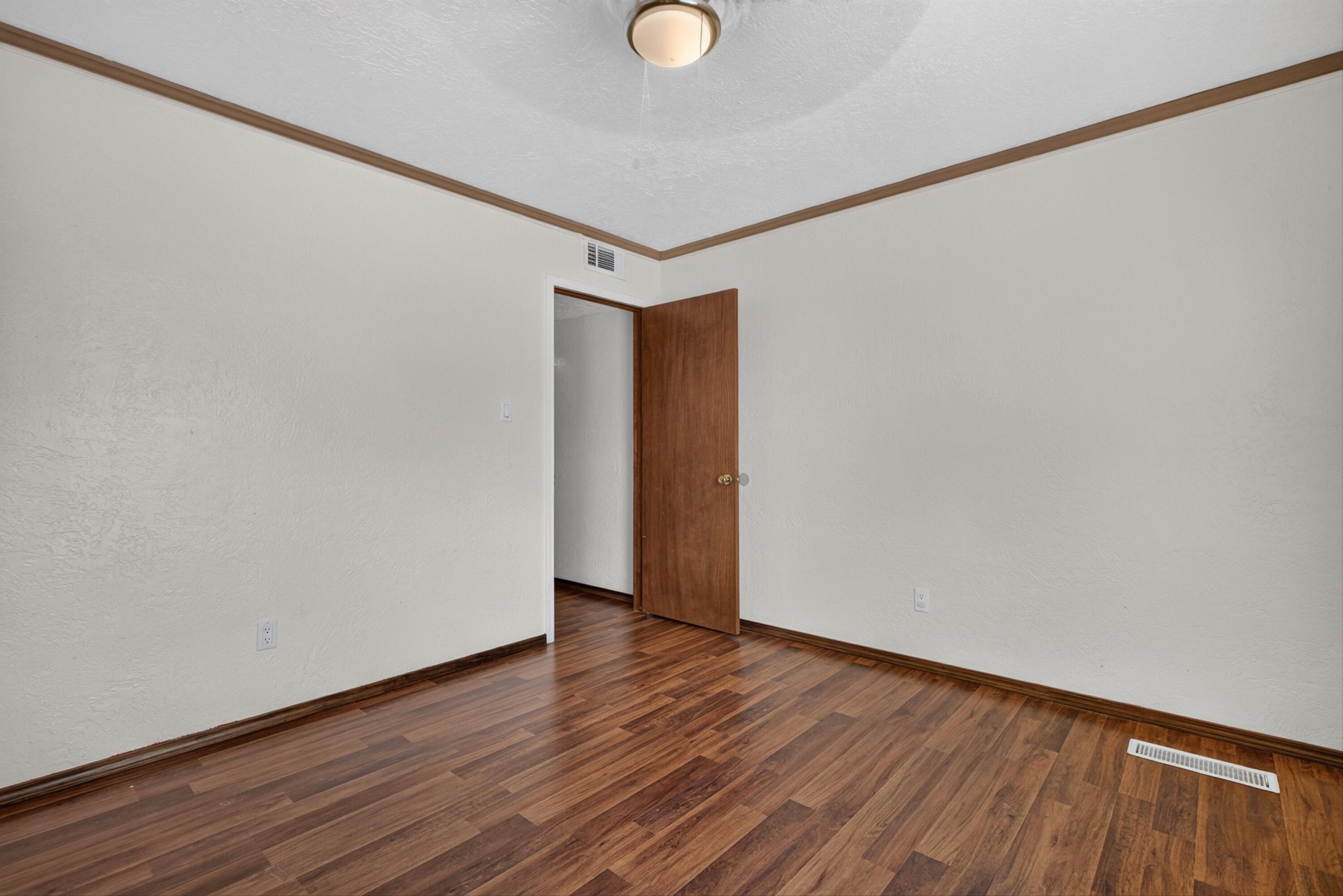 Photo 5 — 1129 Monte Largo Drive NE