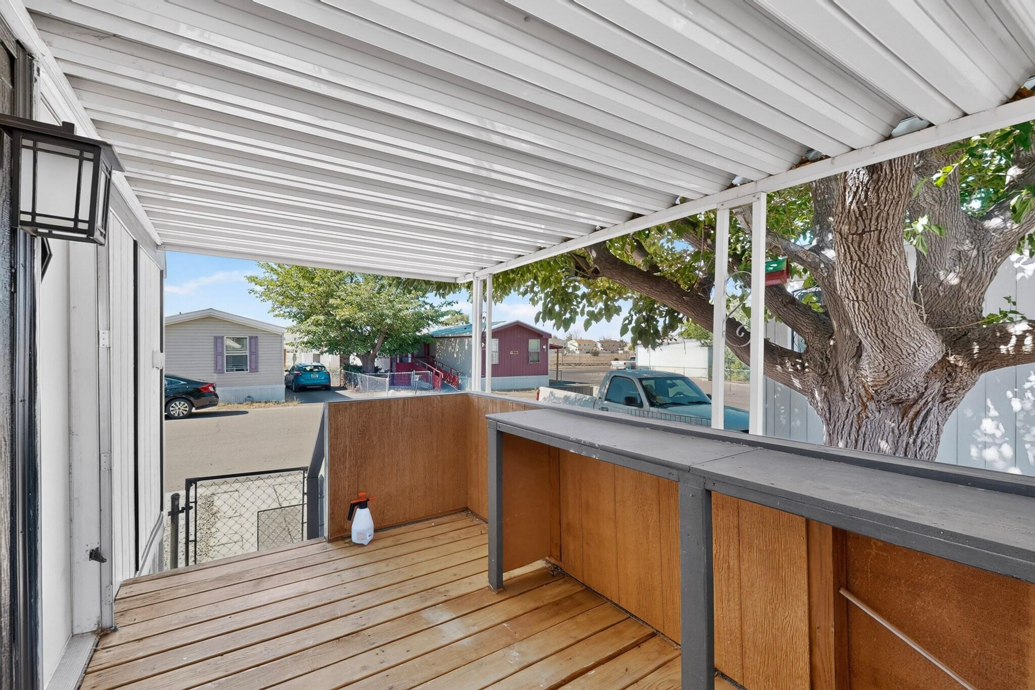 Photo 2 — 8405 Hager Avenue SE