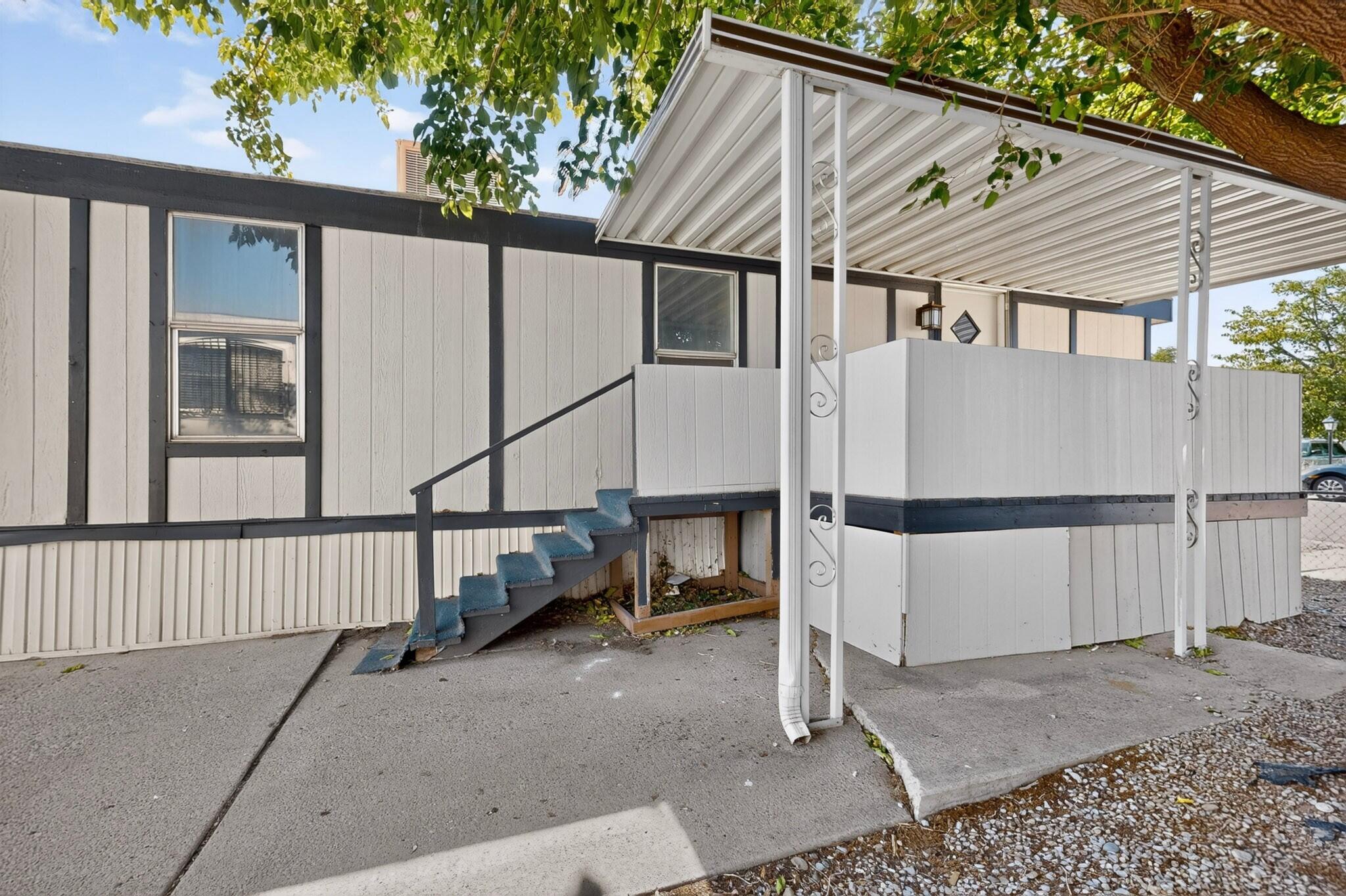 Photo 12 — 8405 Hager Avenue SE