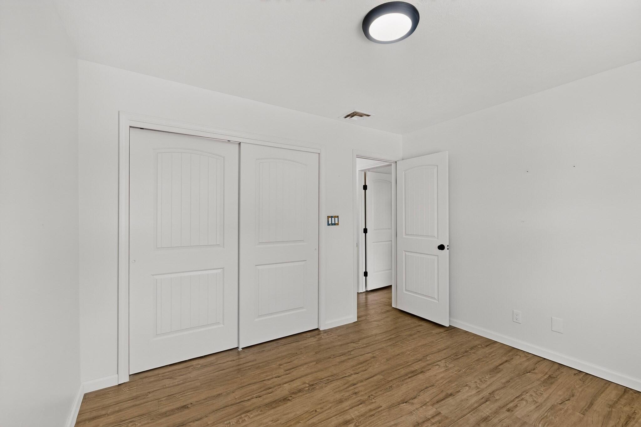 Photo 2 — 135 Tarpon Avenue SE