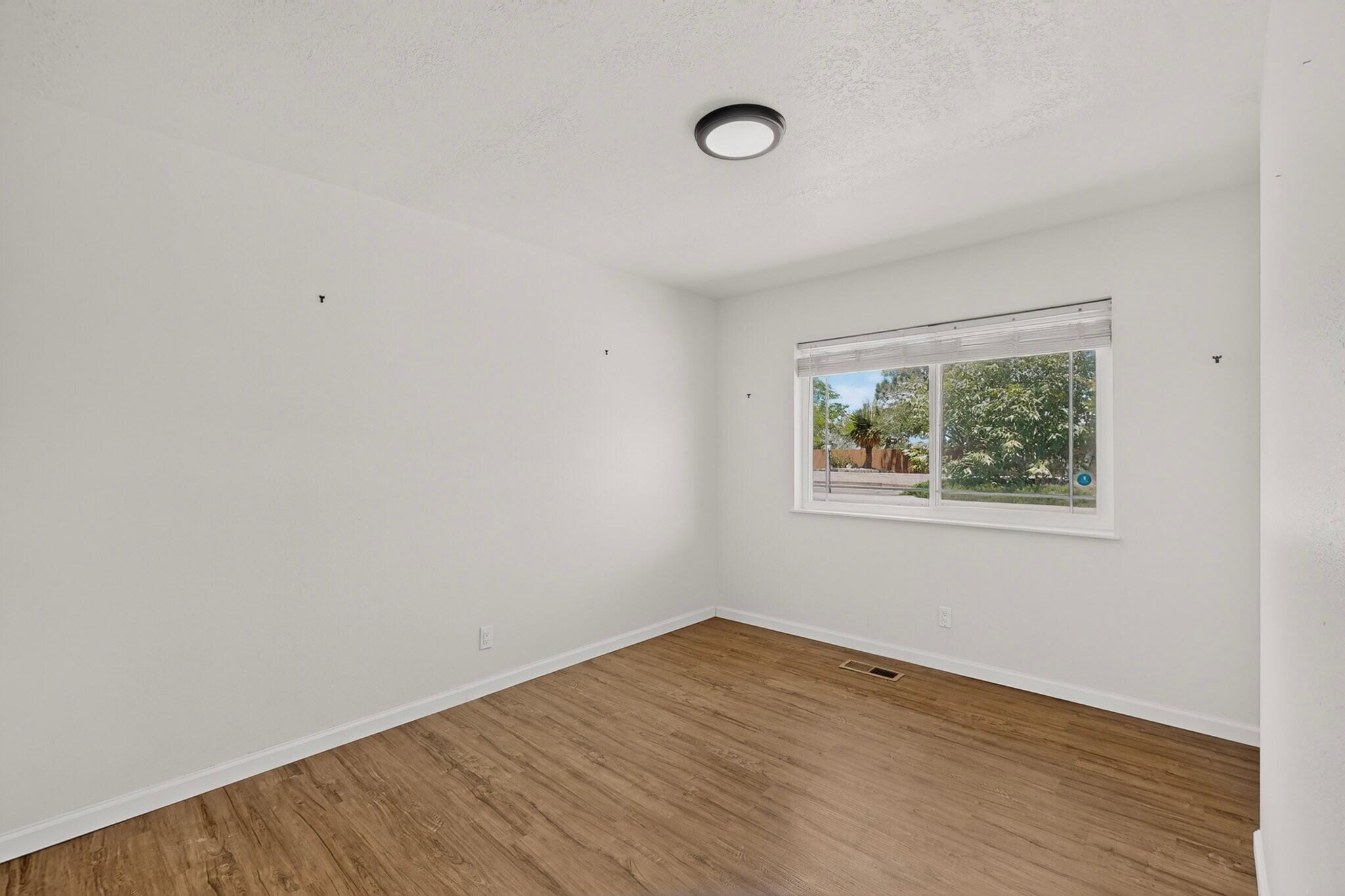 Photo 5 — 135 Tarpon Avenue SE