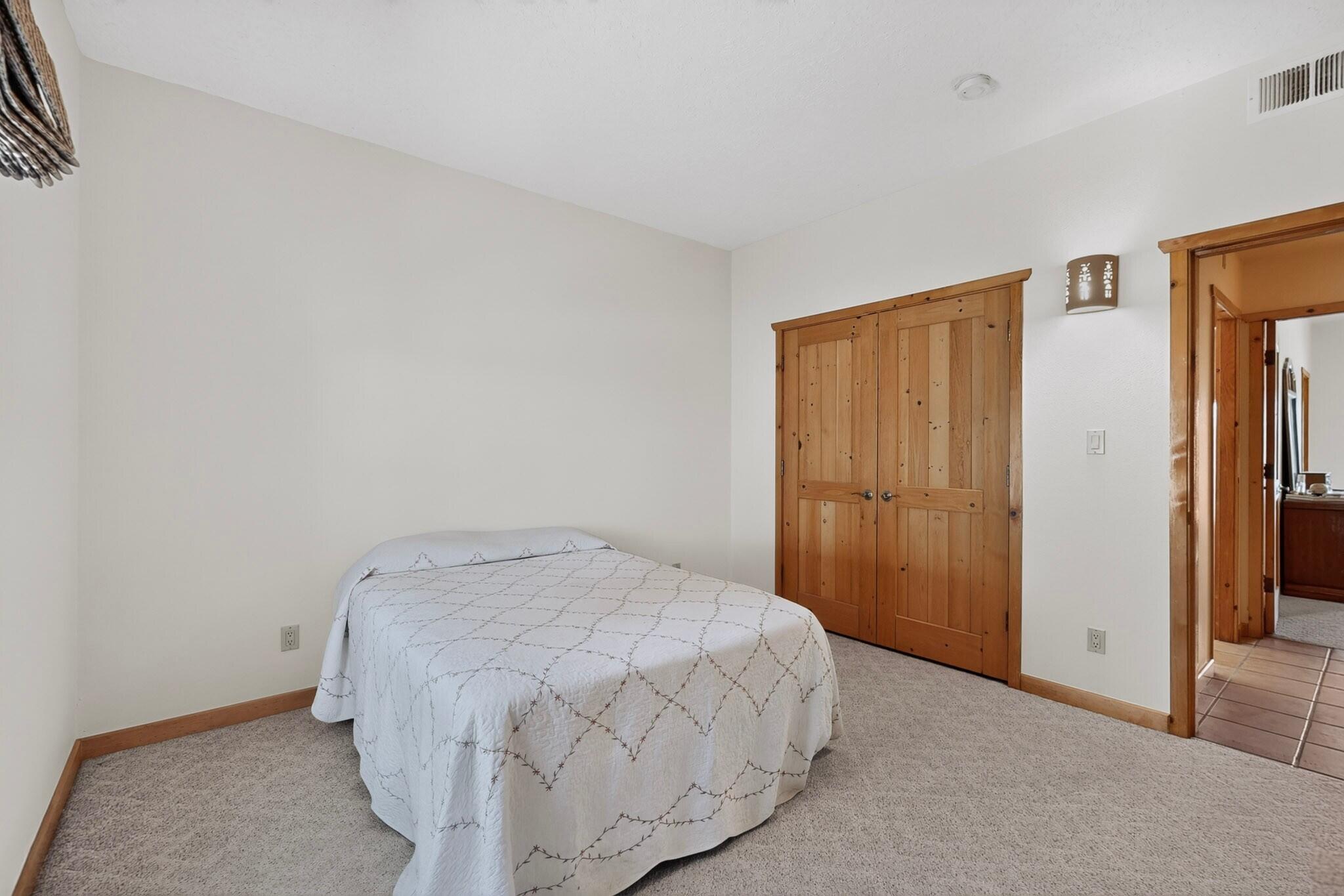 Photo 2 — 5716 Rio Mimbres Road NE