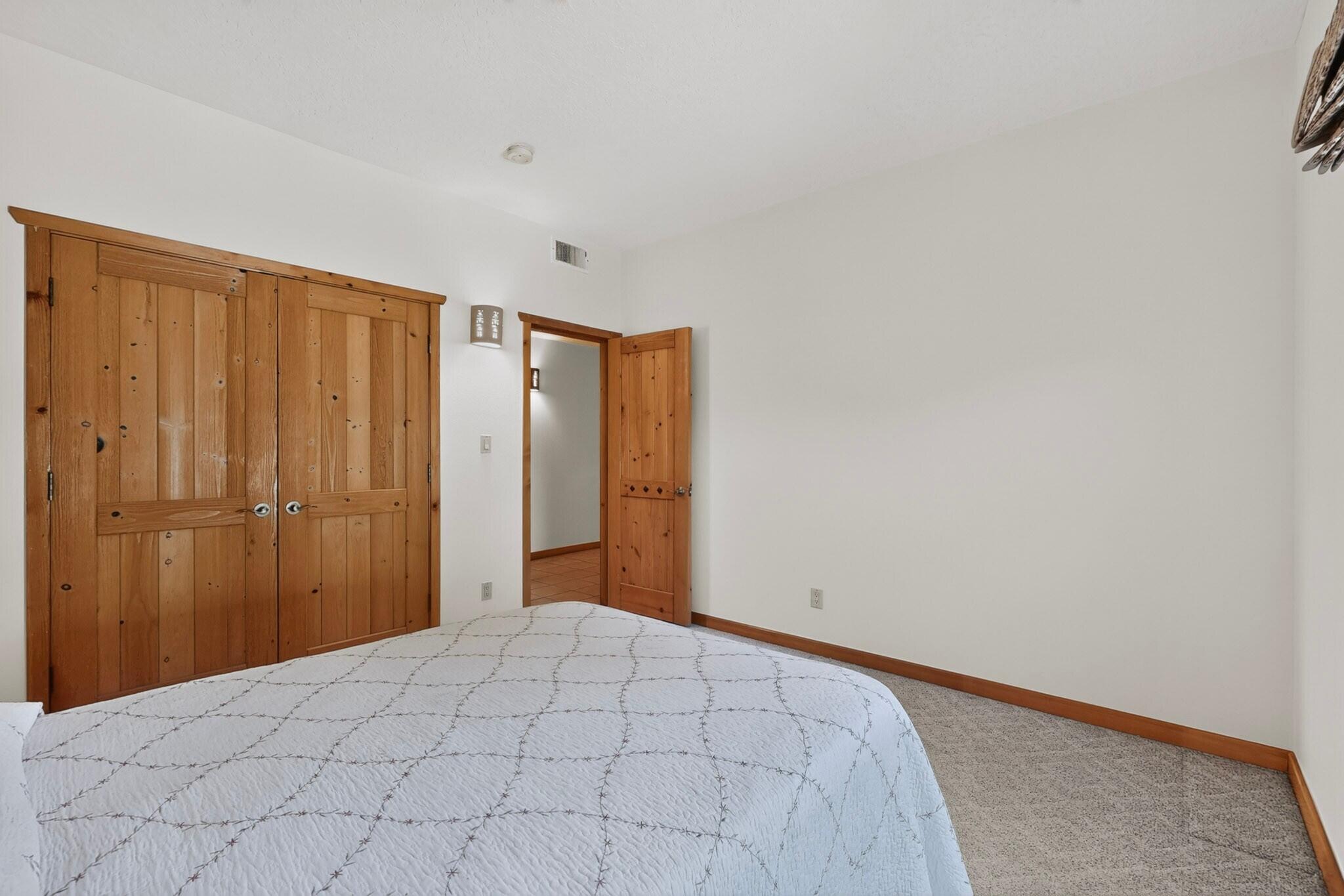 Photo 3 — 5716 Rio Mimbres Road NE
