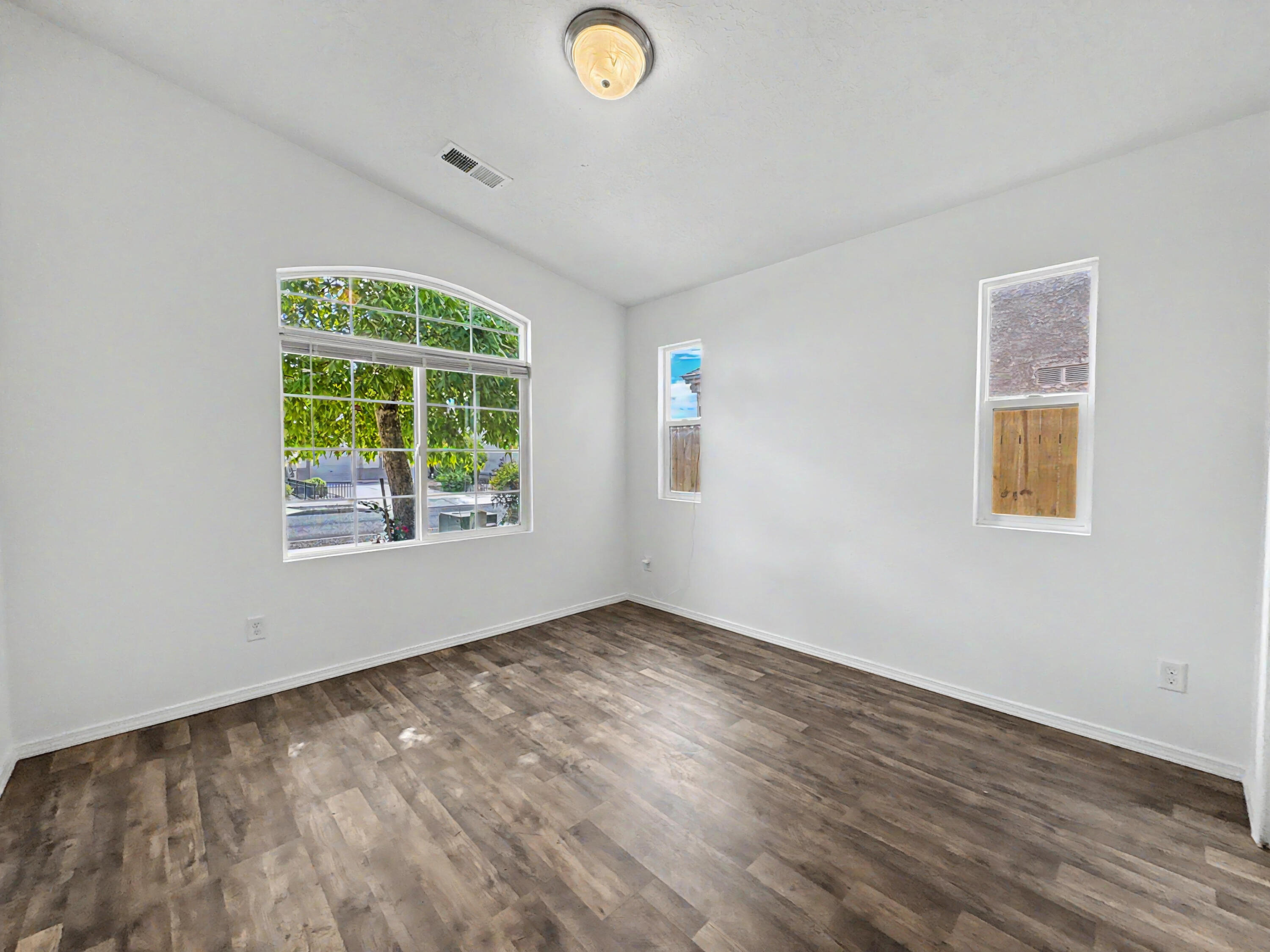 Photo 14 — 2851 Merlot Drive SW