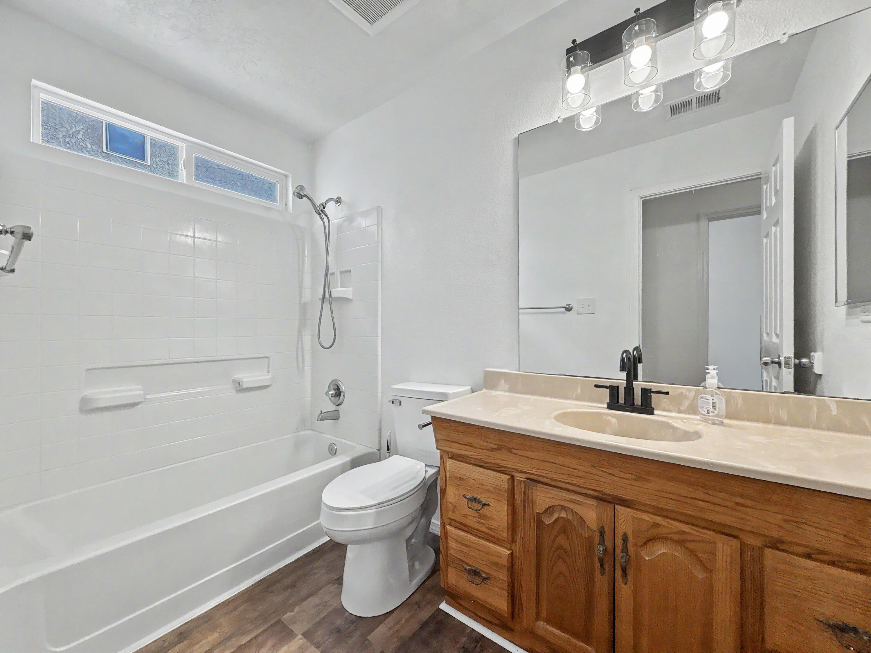 Photo 12 — 2851 Merlot Drive SW