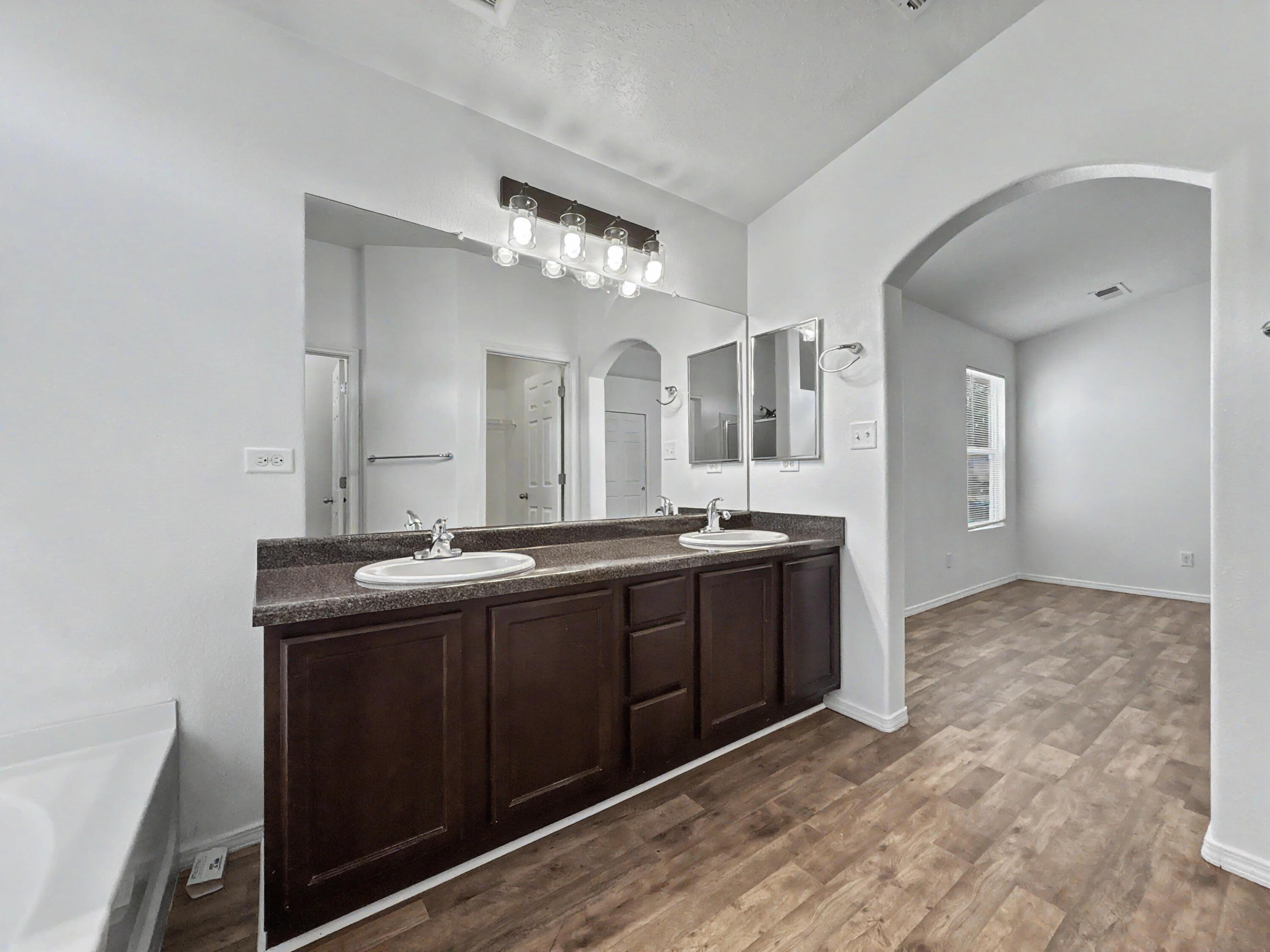 Photo 12 — 2851 Merlot Drive SW