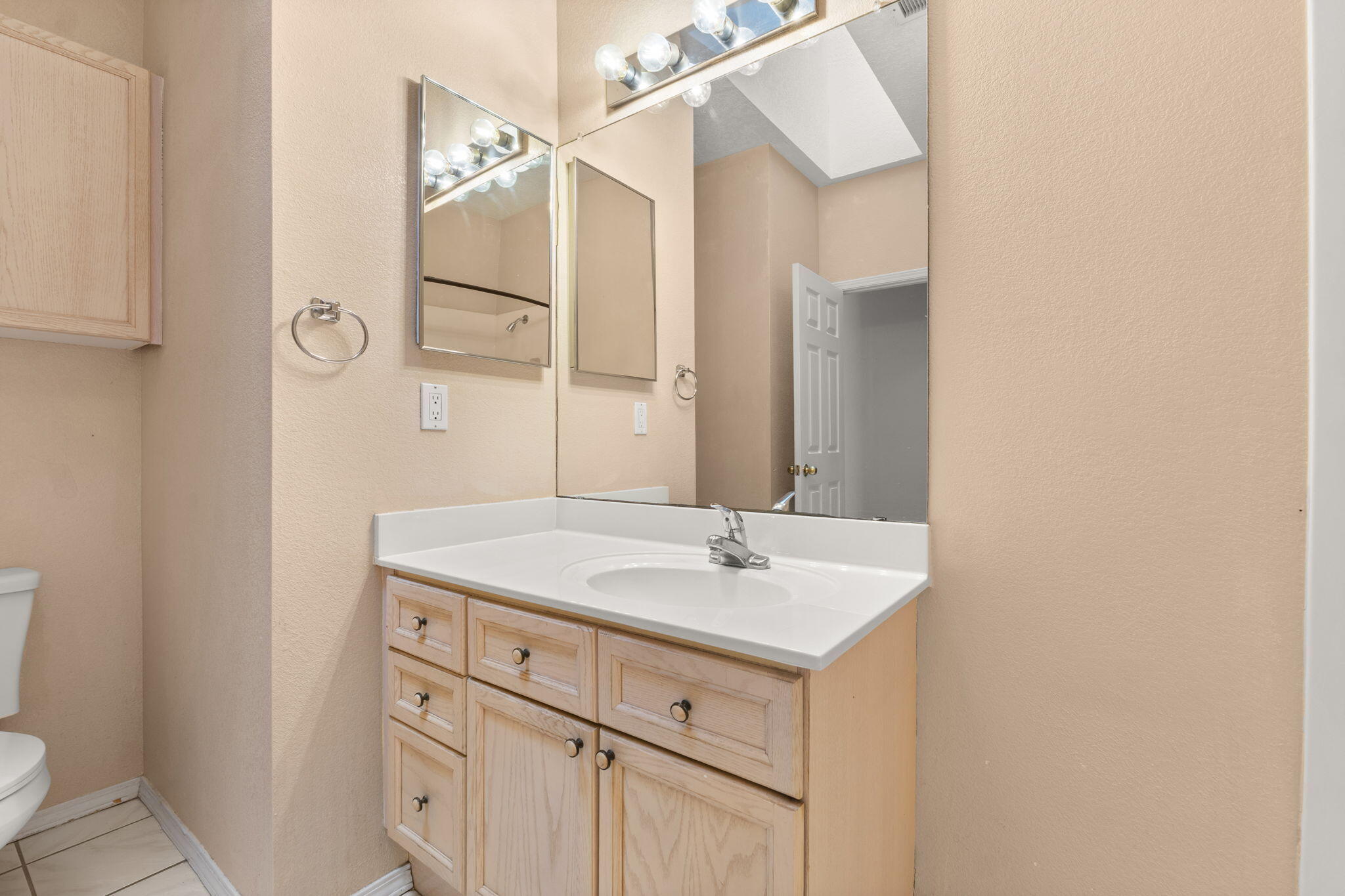 Photo 16 — 4222 Skyview Crest Road NW