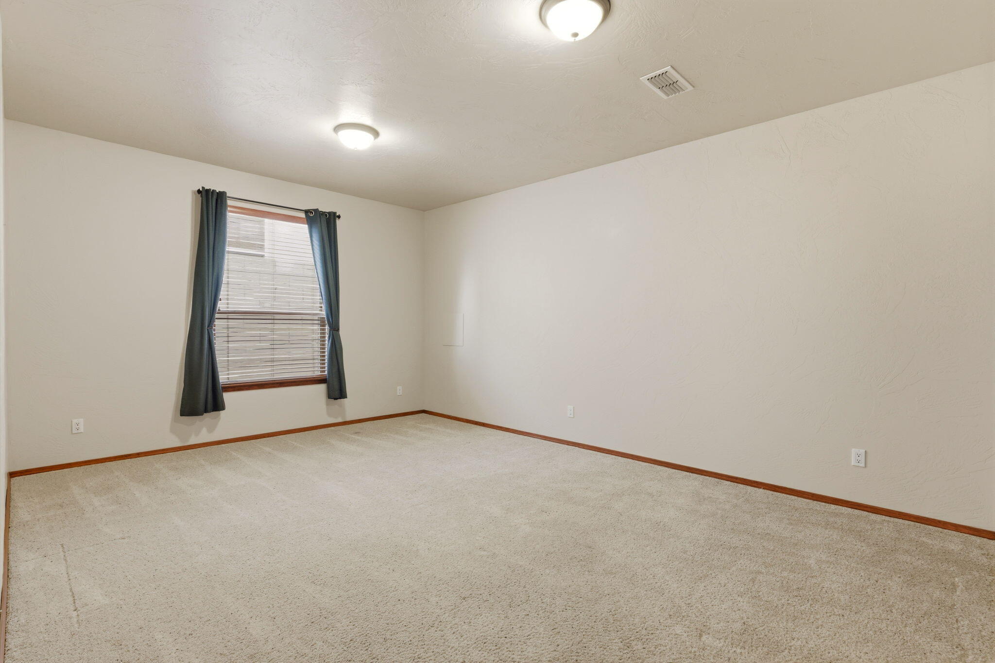Photo 17 — 8715 Warm Springs Road NW