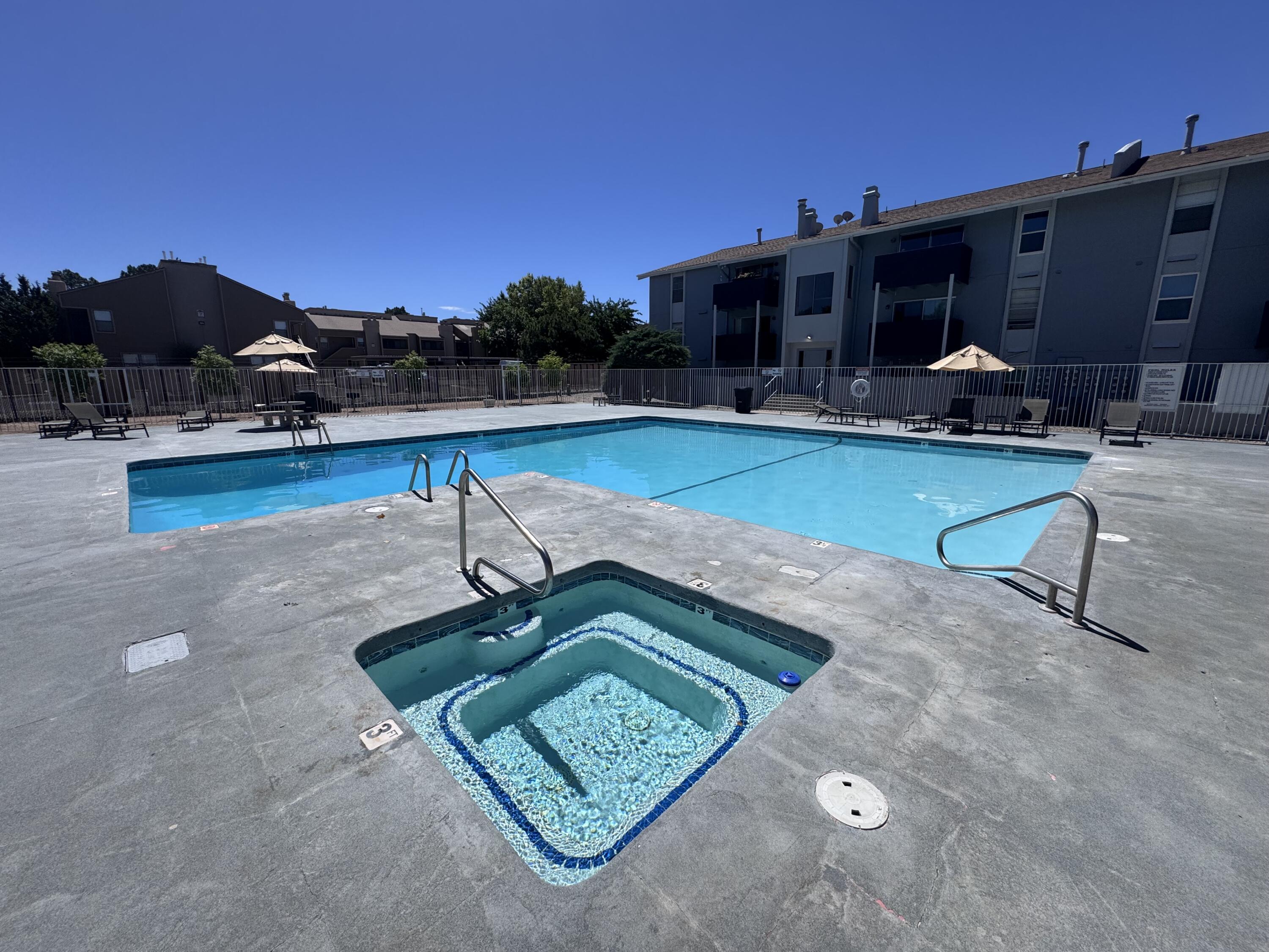 Photo 7 — 3829 Montgomery Boulevard NE APT 335