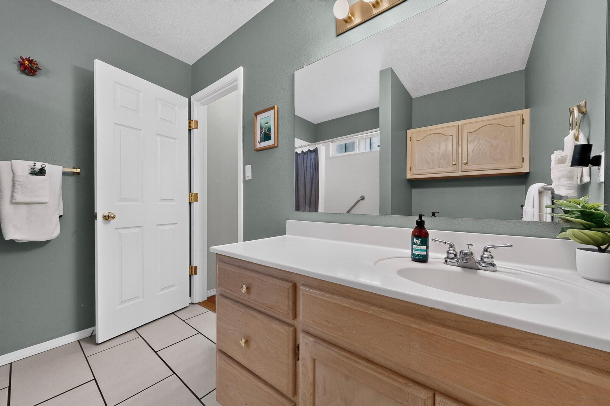 Photo 8 — 6215 Summer Ray Road NW