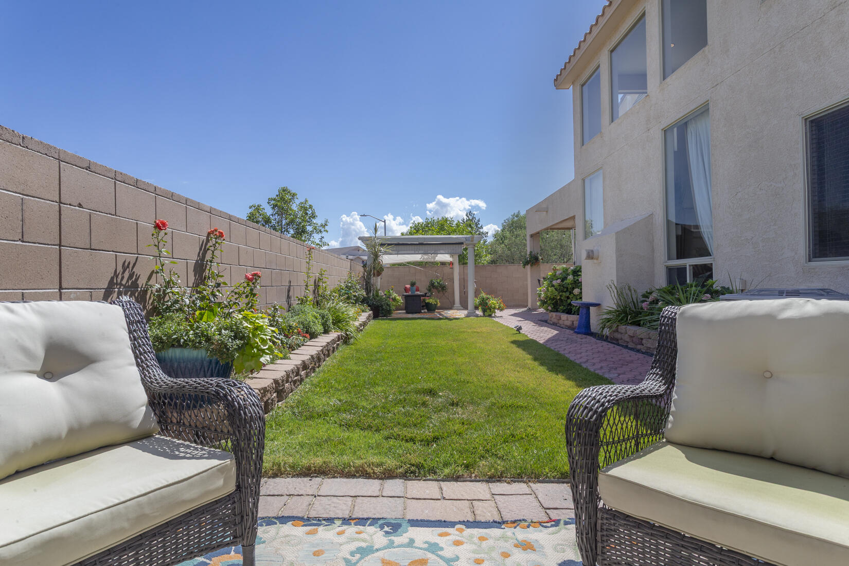 Photo 11 — 5801 Mesa Sombra Place NW