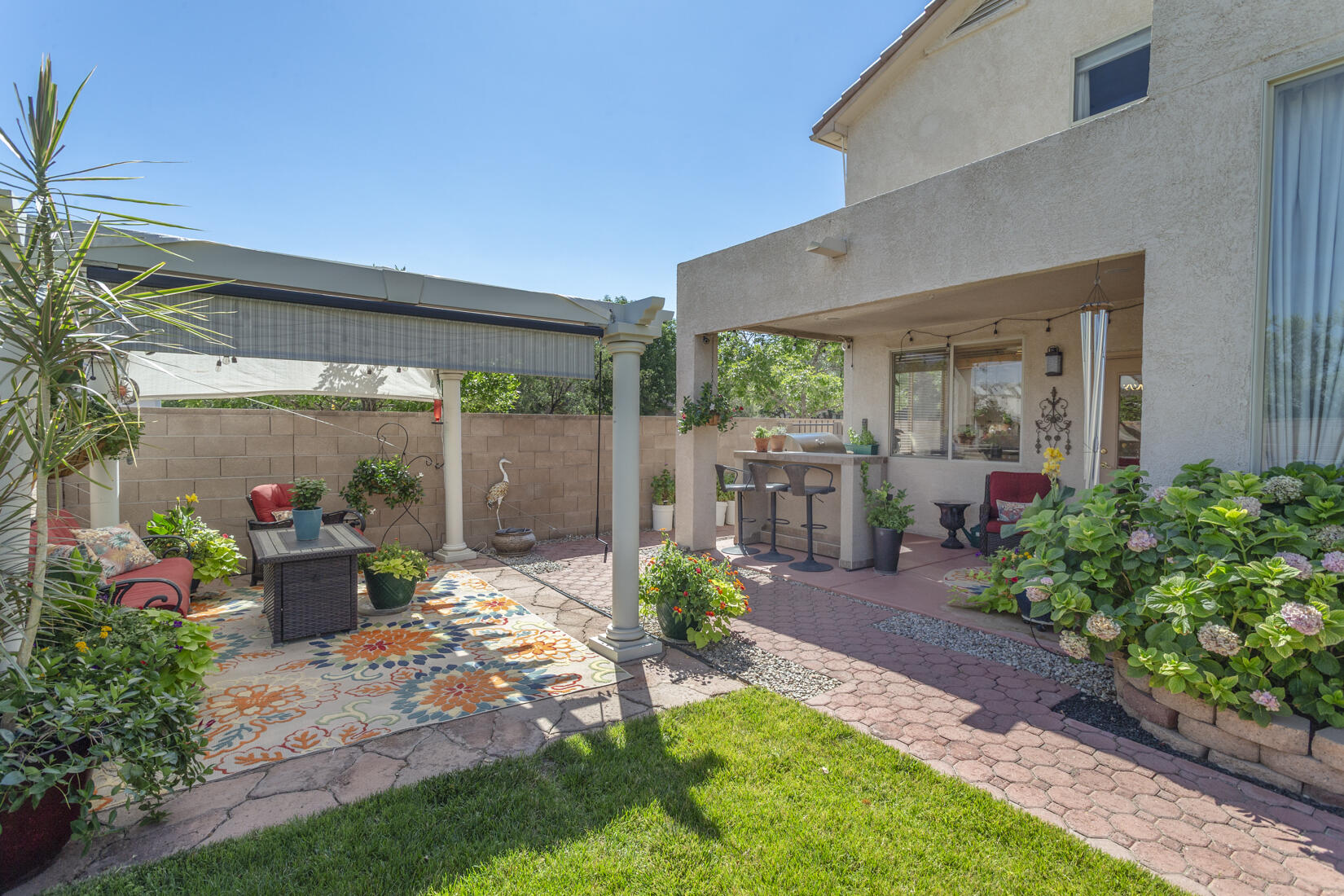 Photo 9 — 5801 Mesa Sombra Place NW