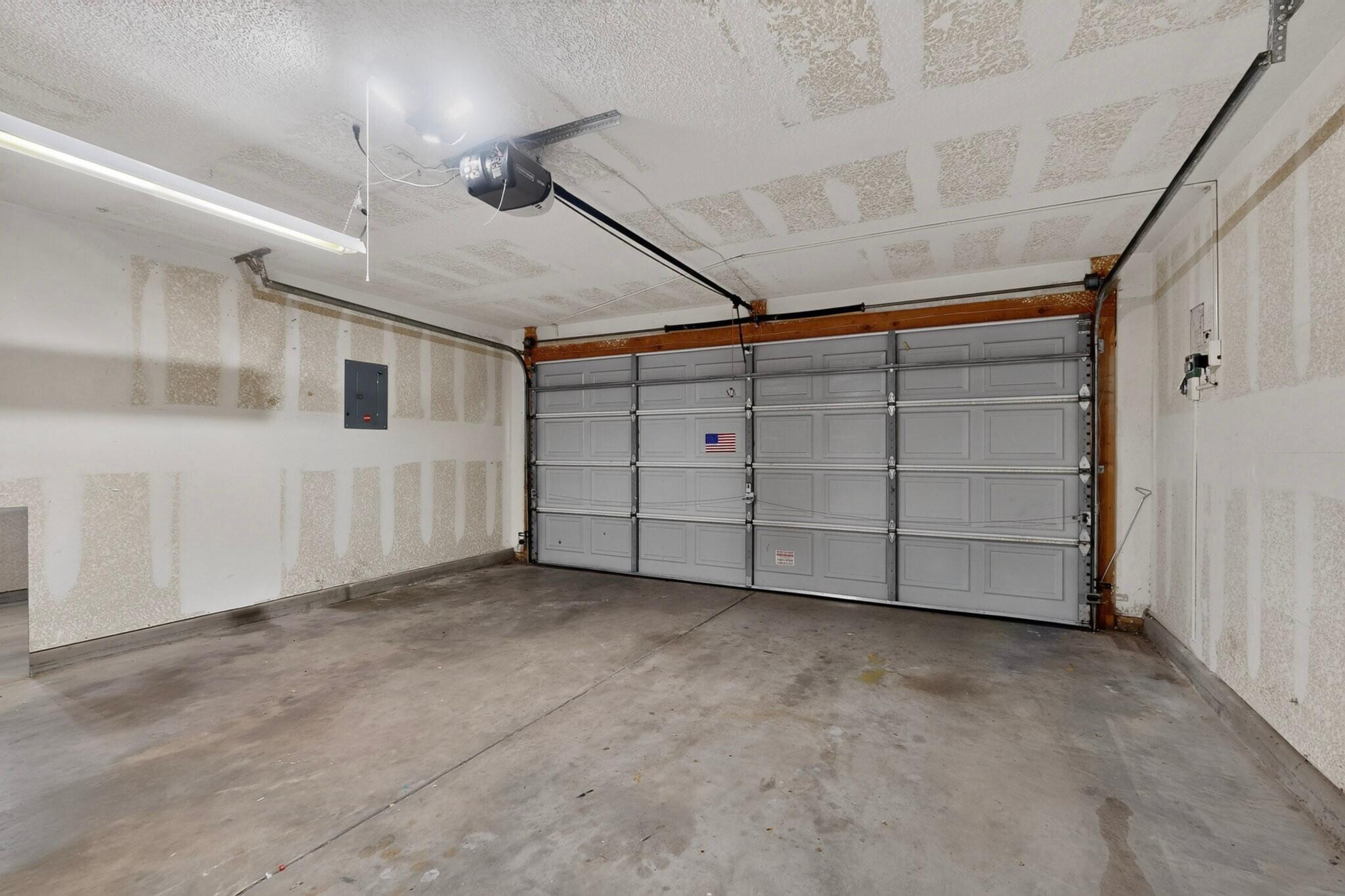 Photo 12 — 6225 Coppice Drive NW