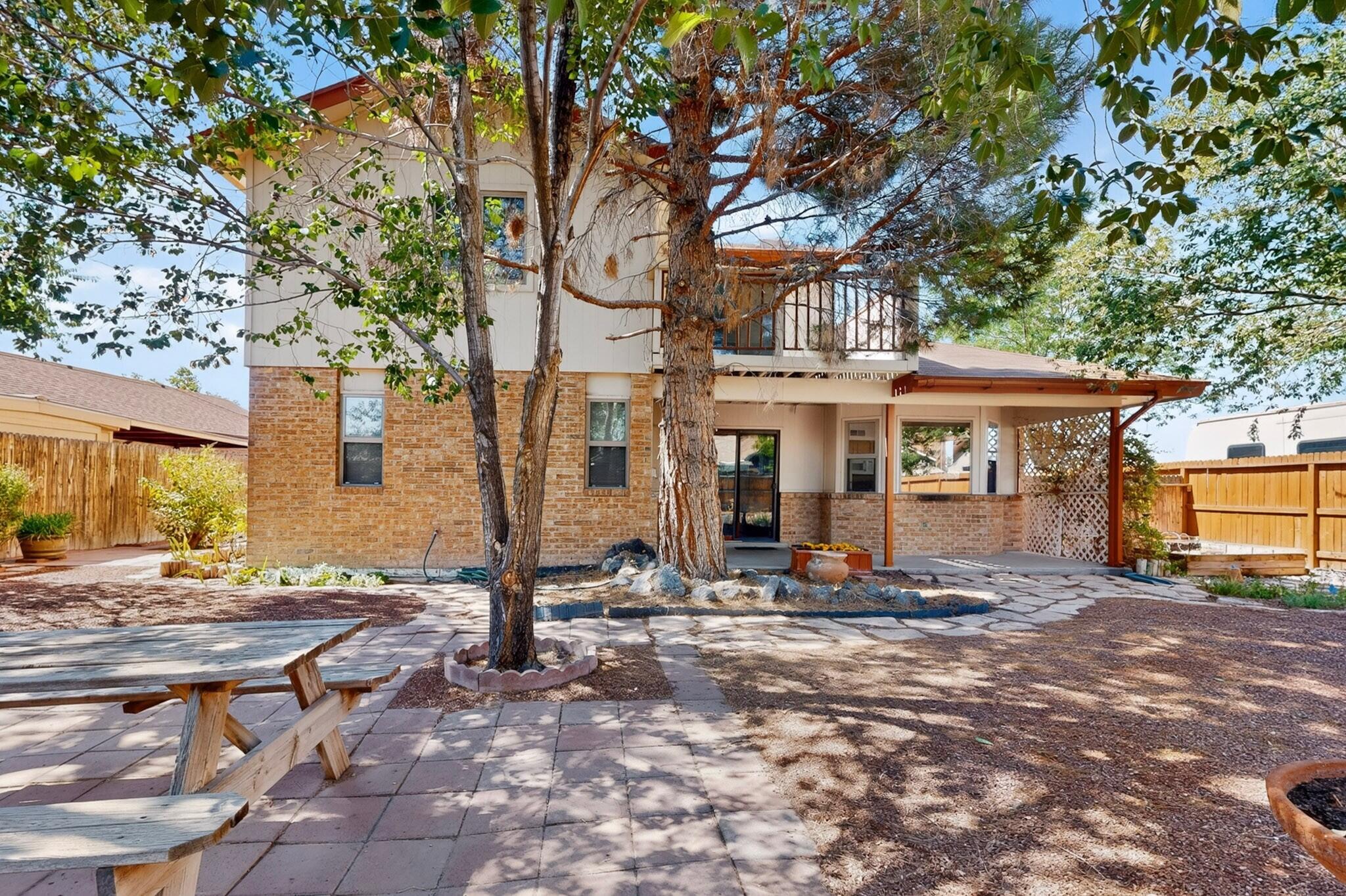 Photo 8 — 6225 Coppice Drive NW
