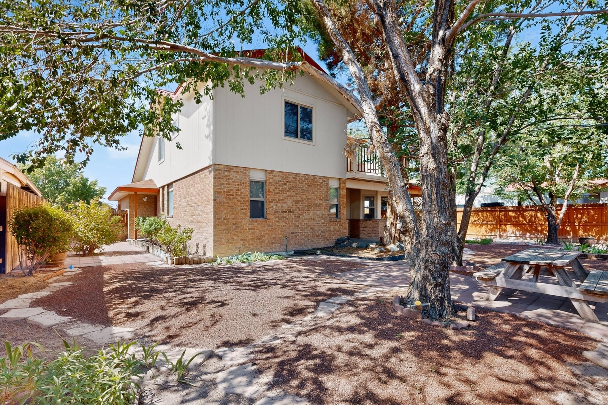 Photo 7 — 6225 Coppice Drive NW
