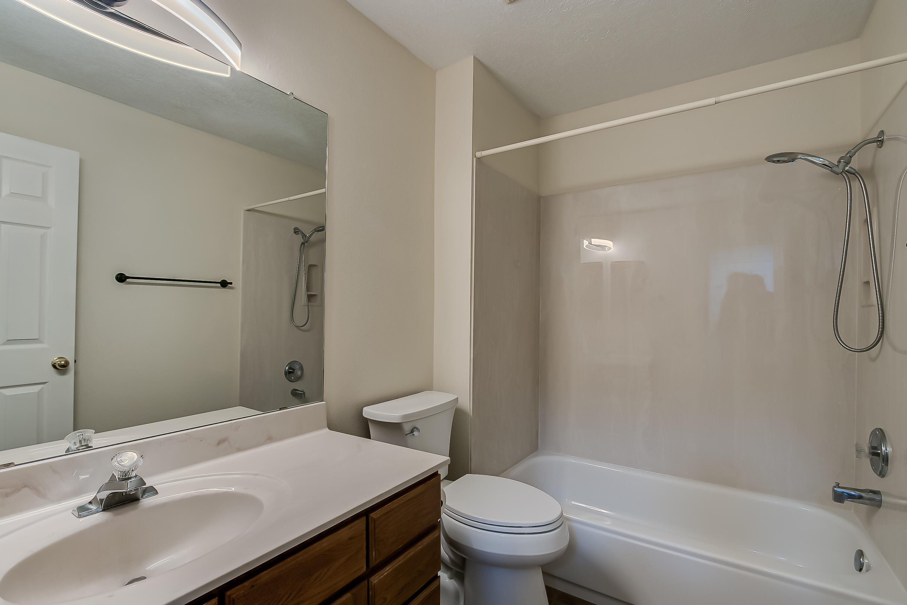 Photo 16 — 7136 Quail Springs Place NE