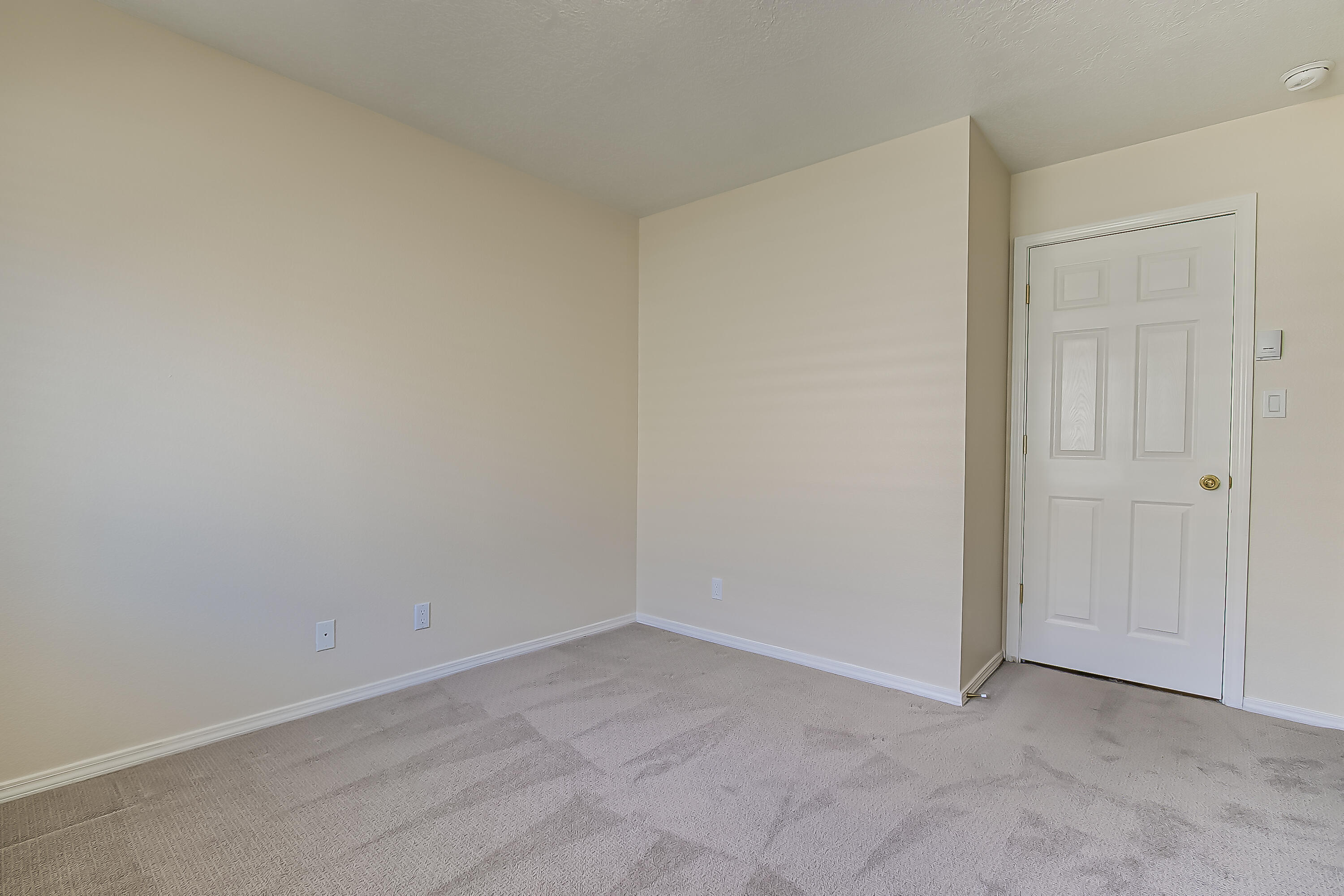 Photo 15 — 7136 Quail Springs Place NE
