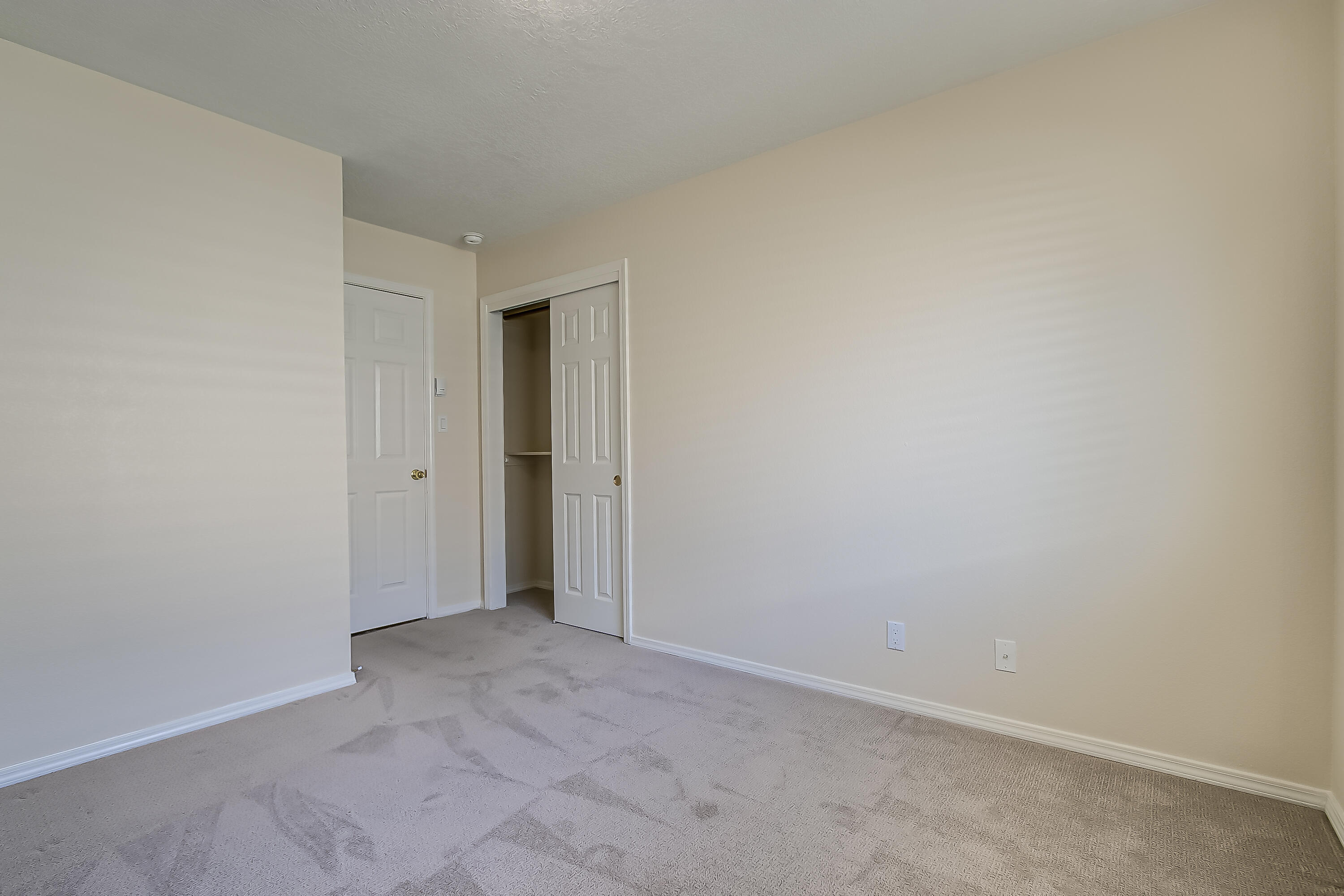 Photo 14 — 7136 Quail Springs Place NE
