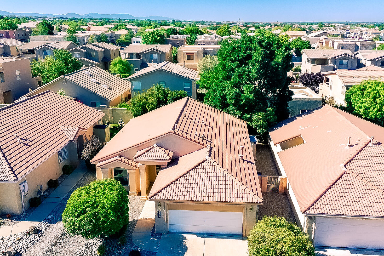 Photo 4 — 7136 Quail Springs Place NE