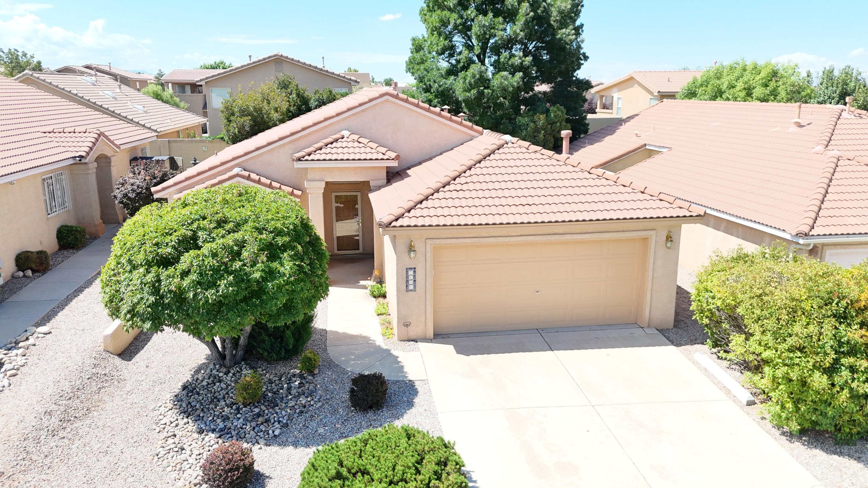 Photo 3 — 7136 Quail Springs Place NE