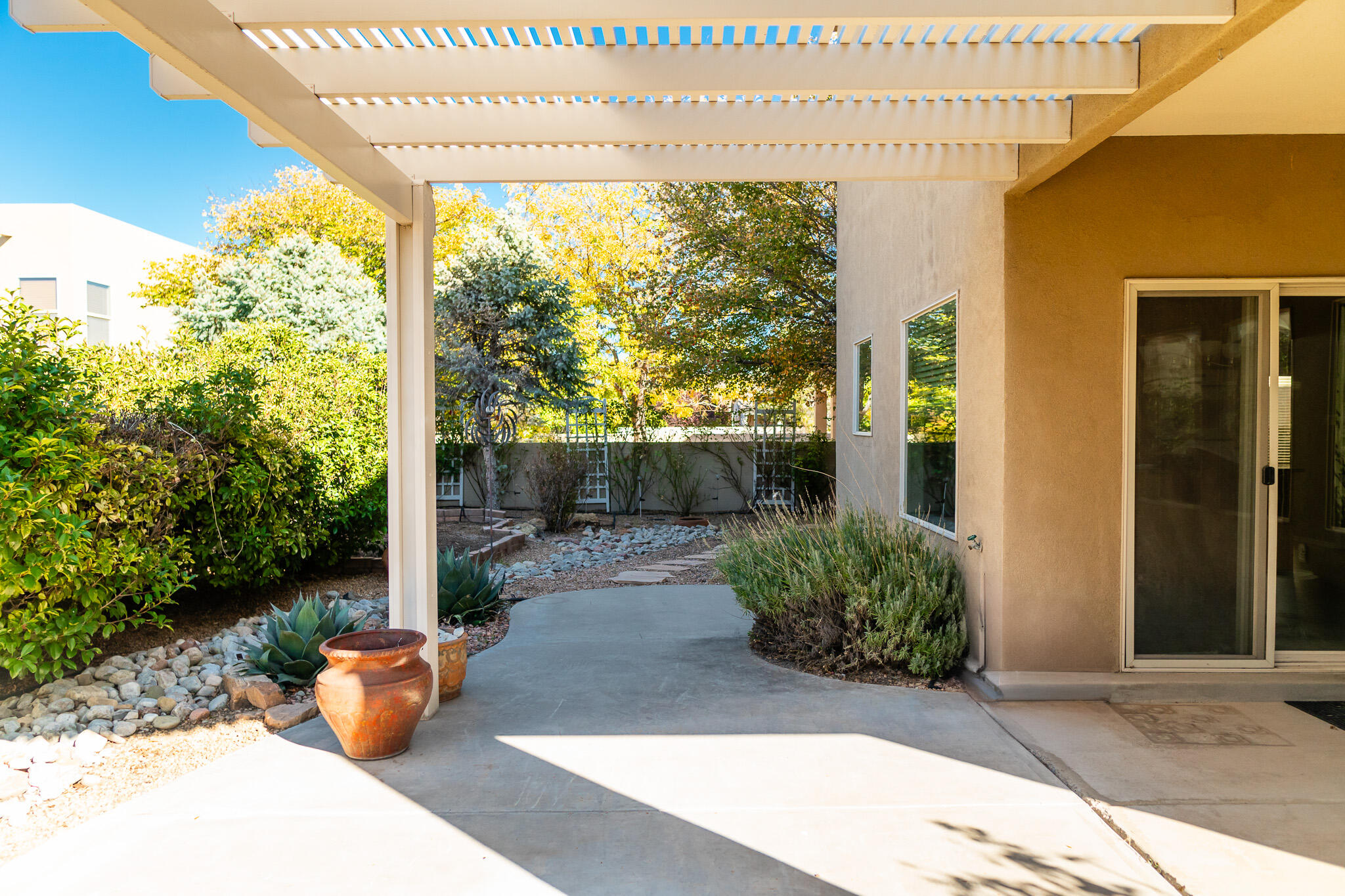 Photo 4 — 3809 Pinon Jay Court NW