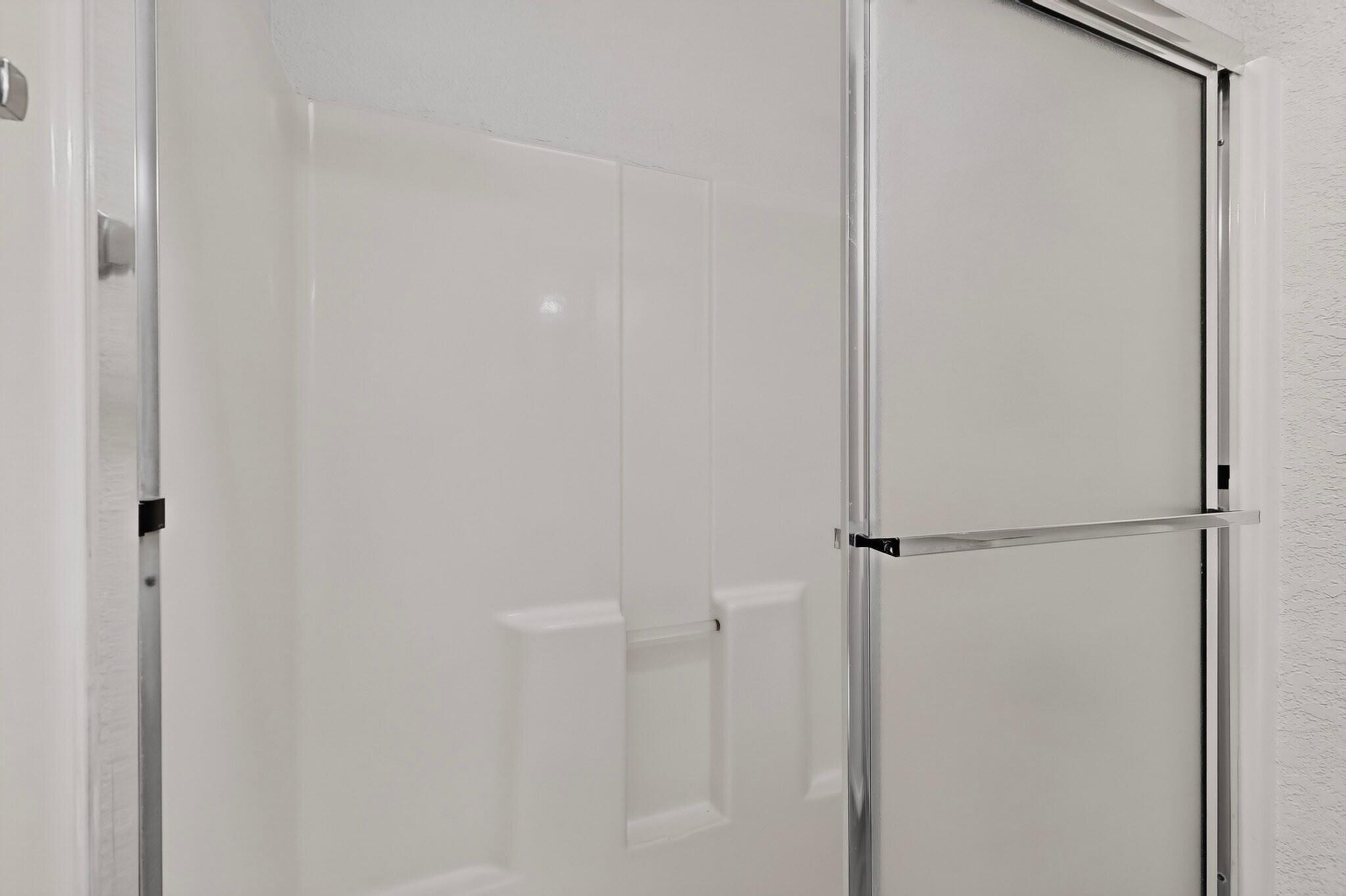 Photo 12 — 4801 Irving Boulevard NW UNIT 1602
