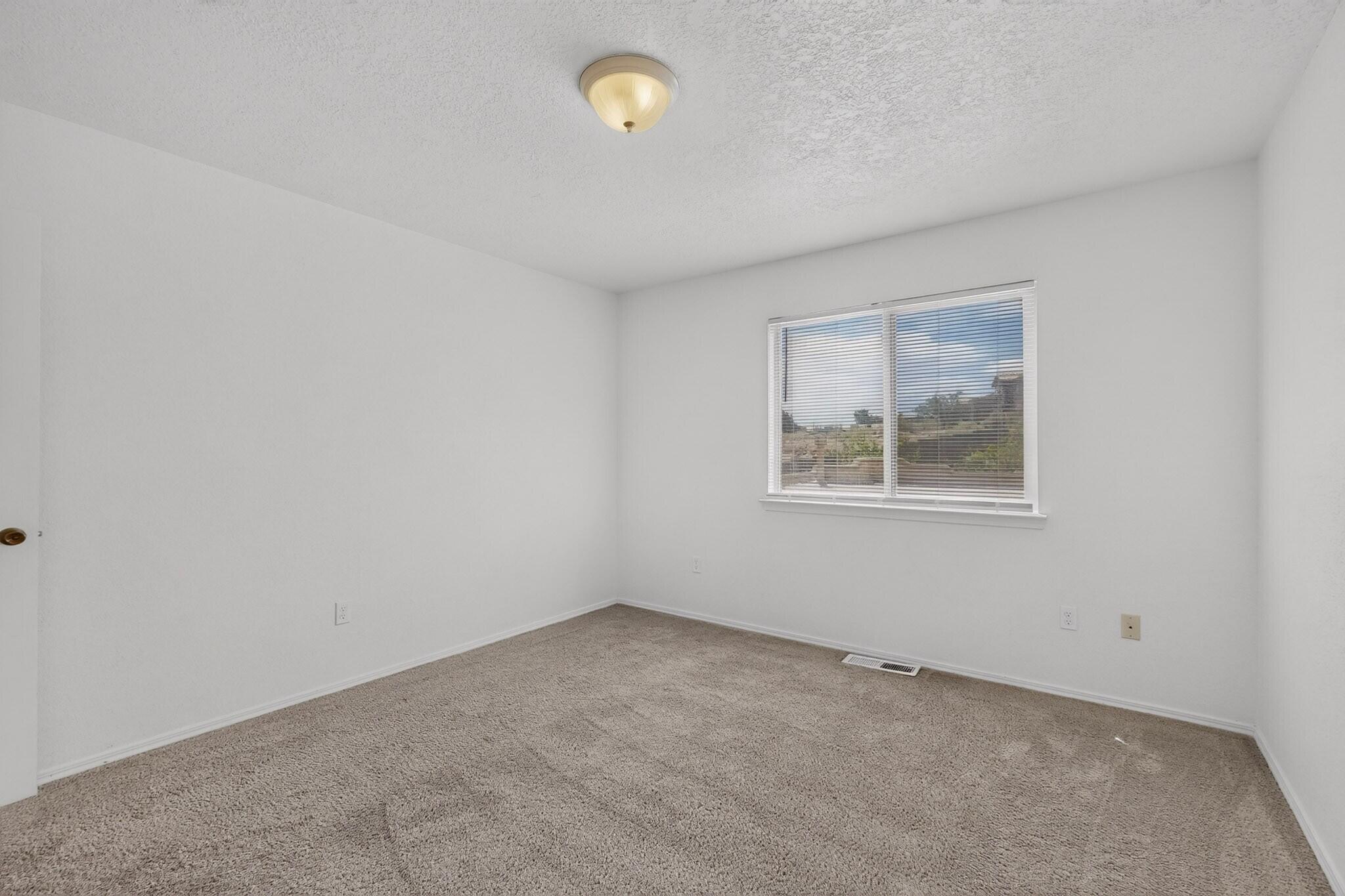 Photo 14 — 4801 Irving Boulevard NW UNIT 1602