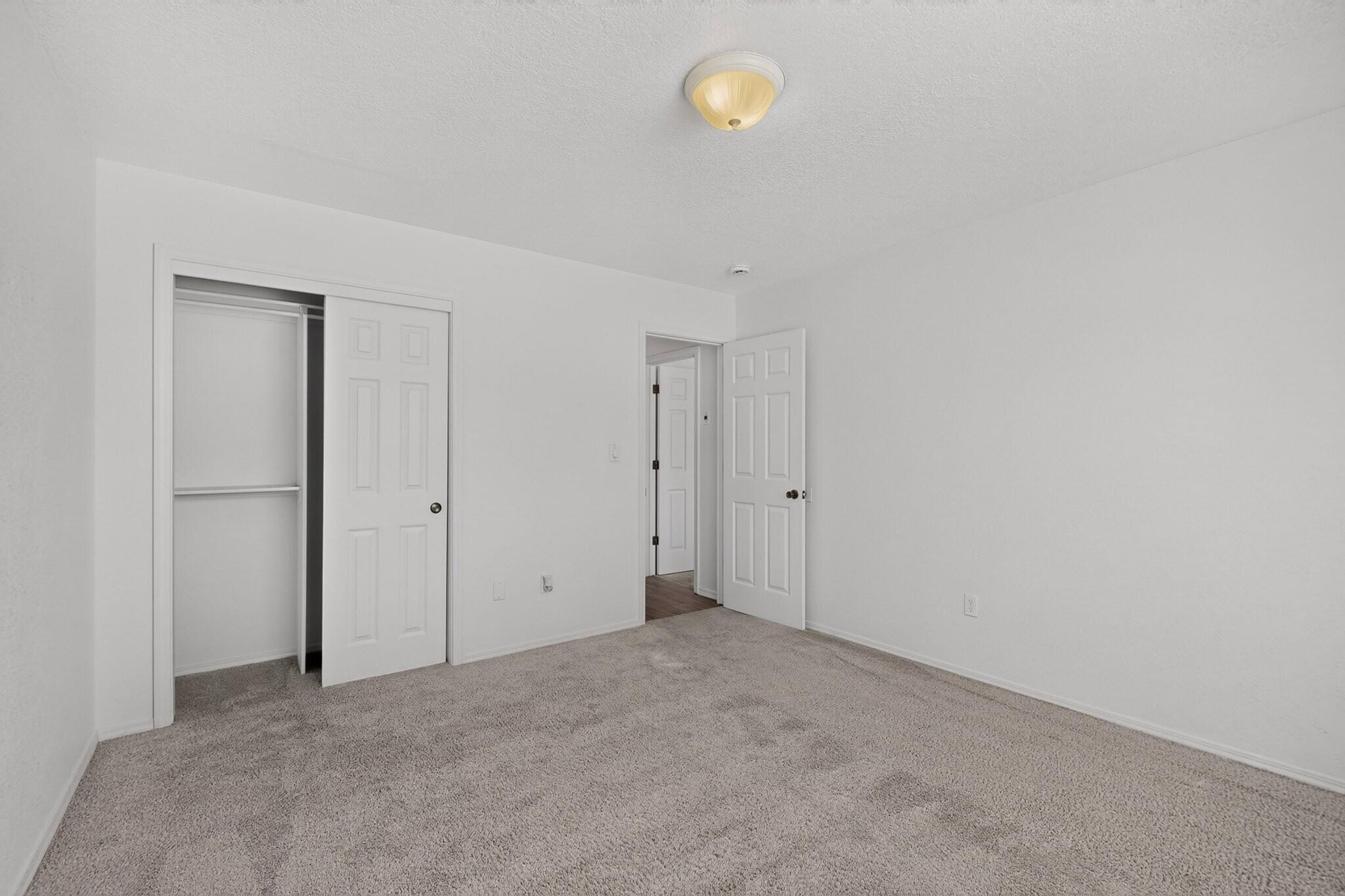 Photo 15 — 4801 Irving Boulevard NW UNIT 1602