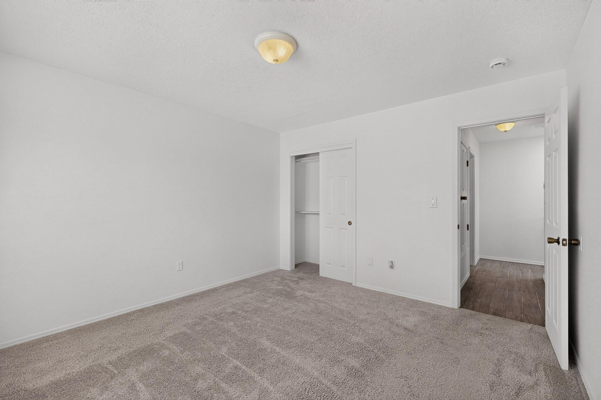 Photo 16 — 4801 Irving Boulevard NW UNIT 1602
