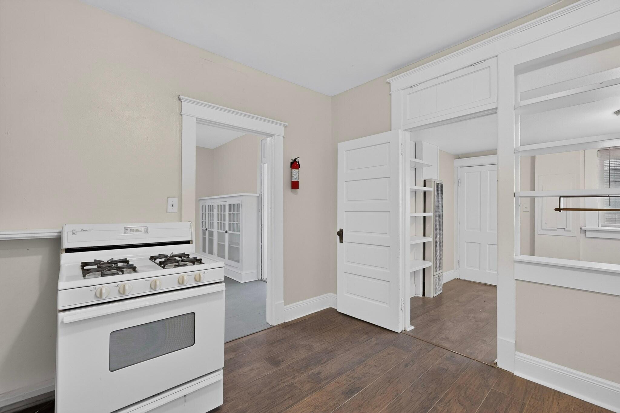 Photo 3 — 508 Marble Avenue NW