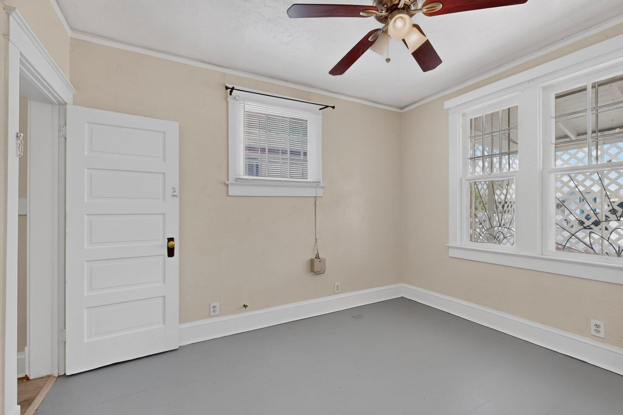 Photo 7 — 508 Marble Avenue NW