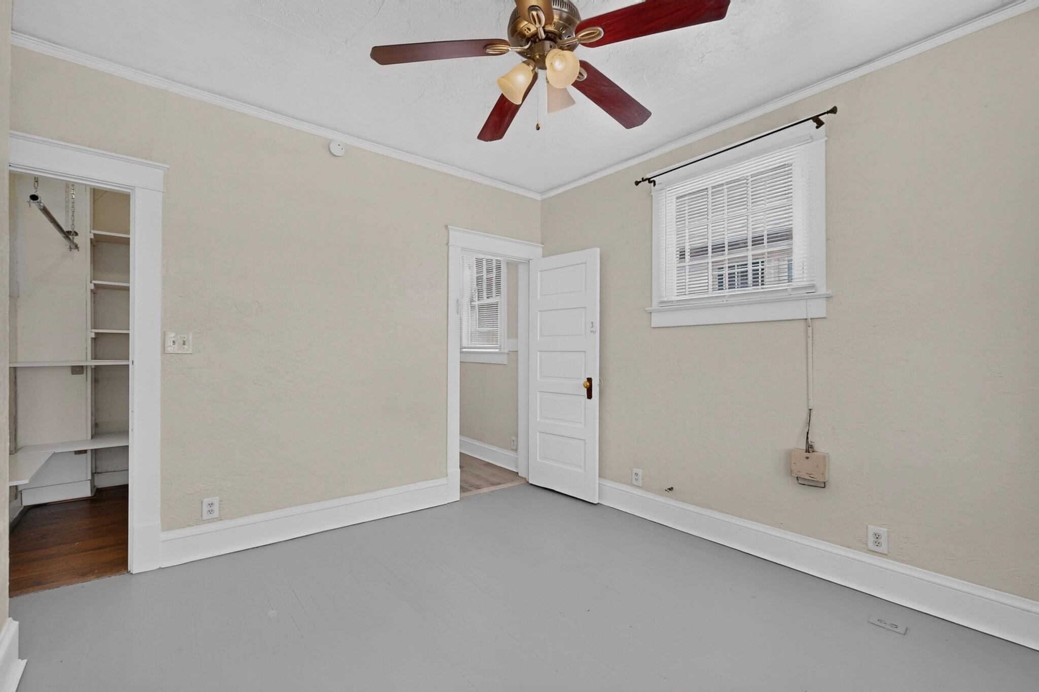 Photo 9 — 508 Marble Avenue NW