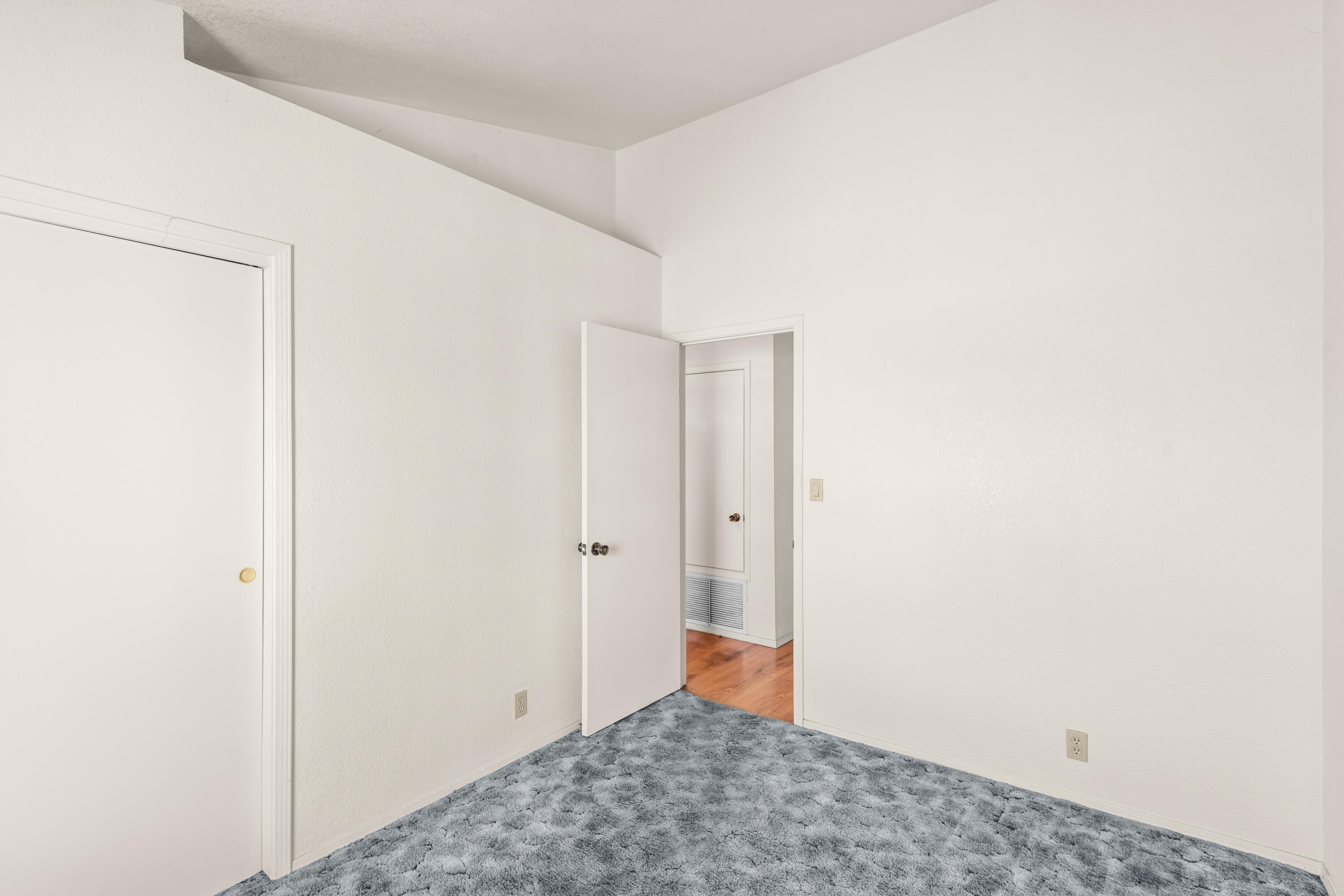 Photo 8 — 7604 Elderwood Drive NW