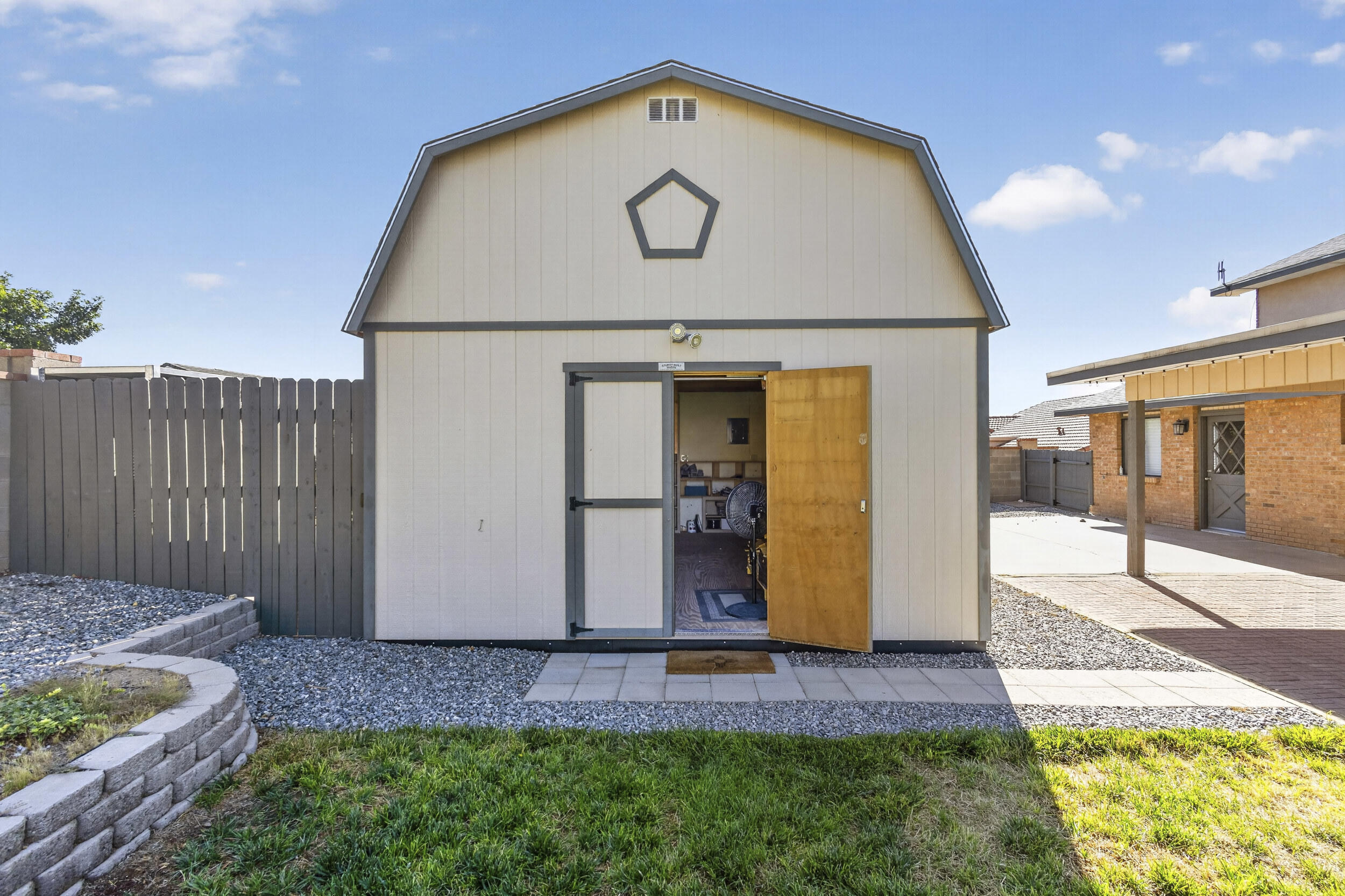 Photo 20 — 1407 Valley View Drive SW
