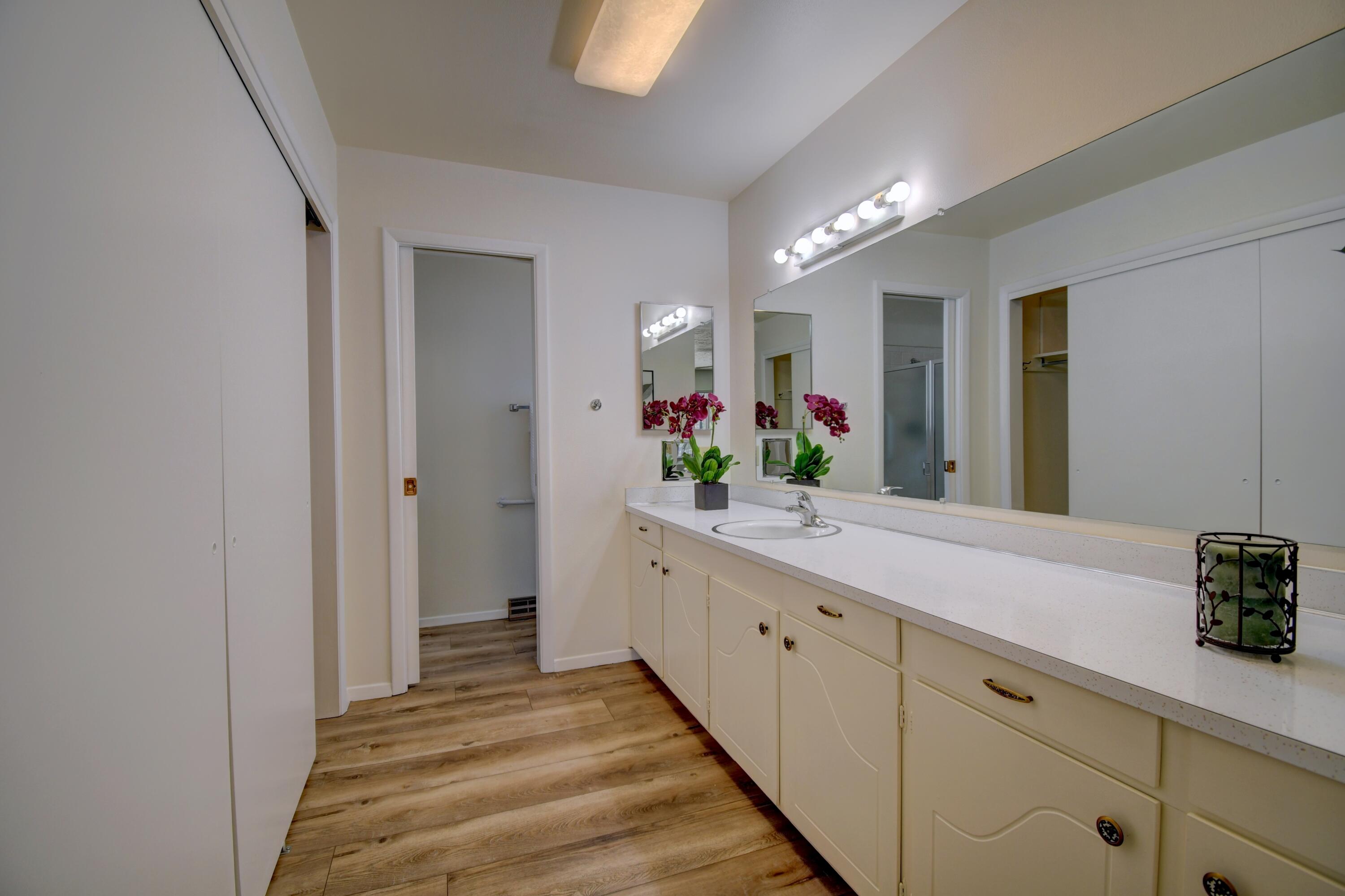 Photo 18 — 7813 Hermanson Place NE