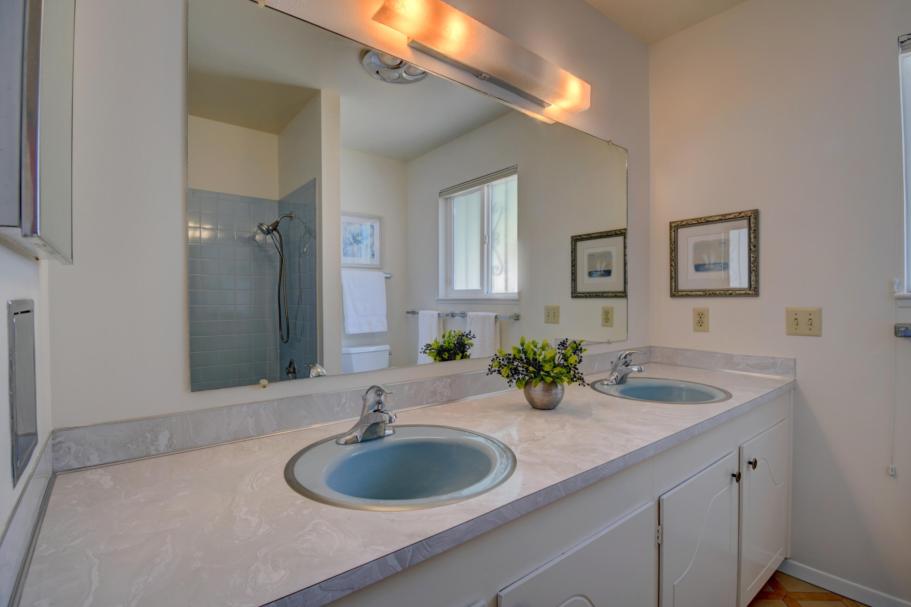 Photo 13 — 7813 Hermanson Place NE