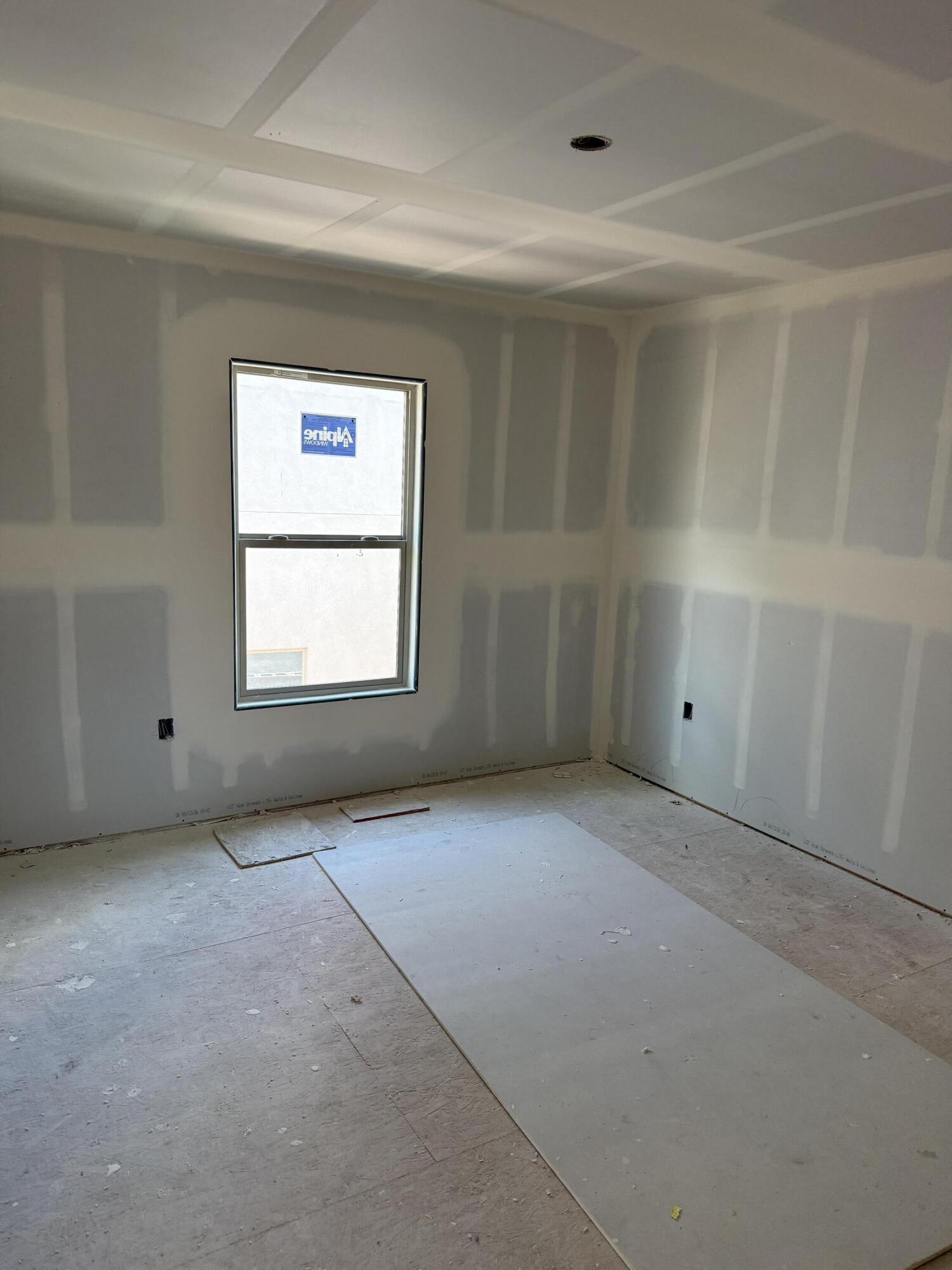 Photo 5 — 10631 Covered Wagon Avenue SE