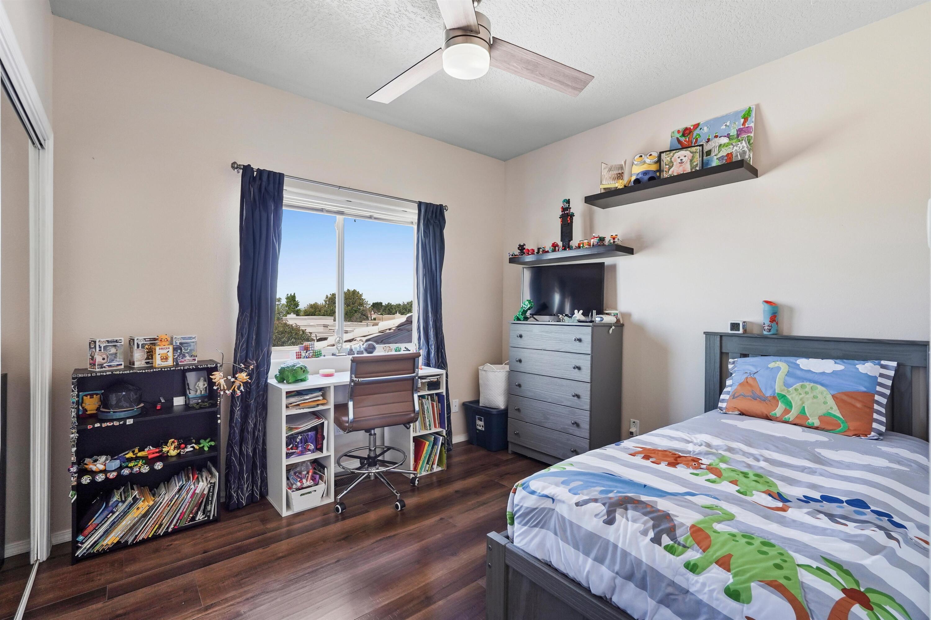 Photo 11 — 8804 Vallejo Place NE