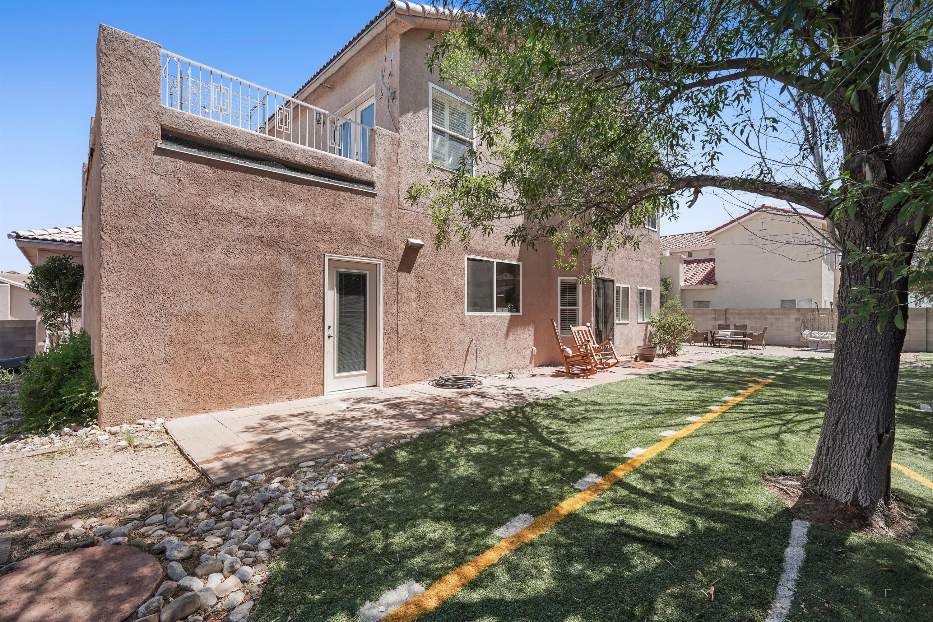 Photo 17 — 8804 Vallejo Place NE