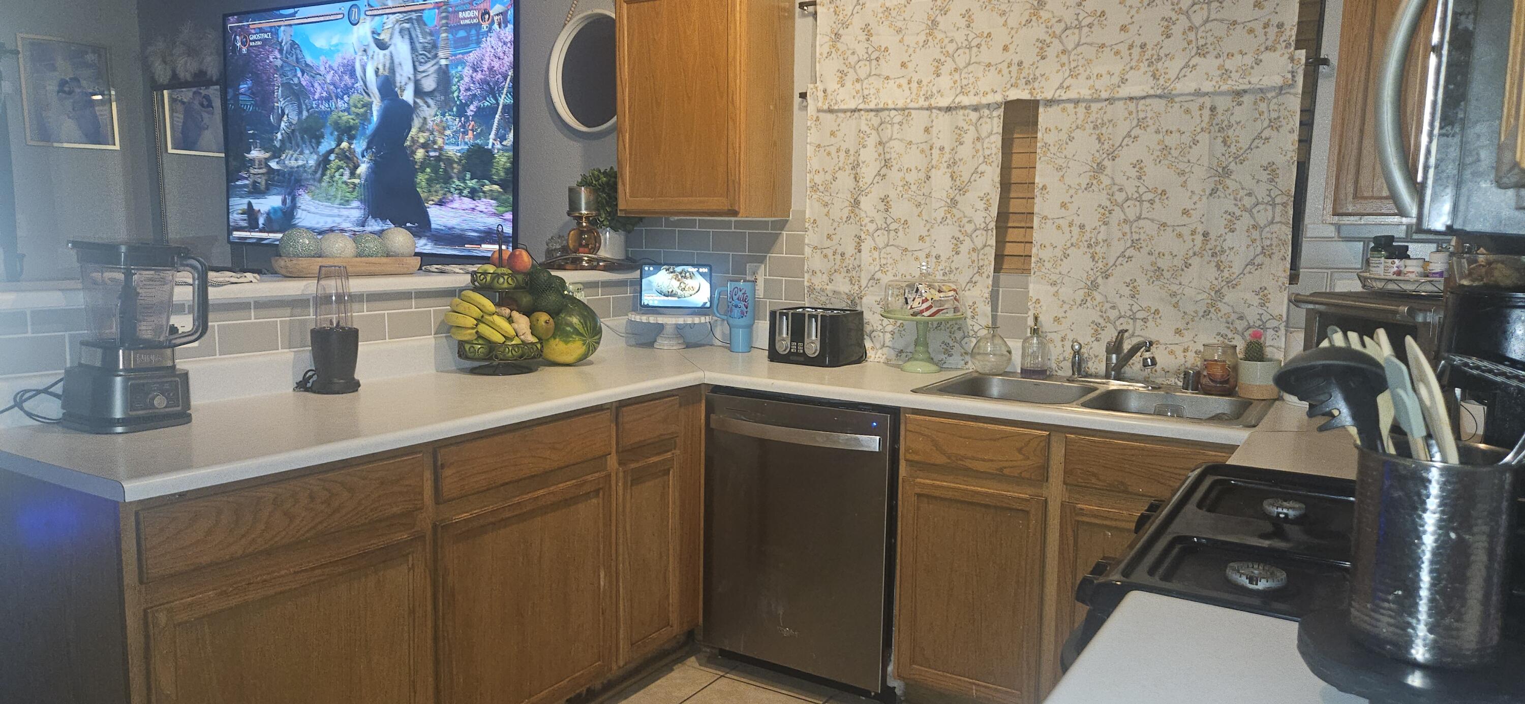 Photo 8 — 10012 Rawhide Avenue SW
