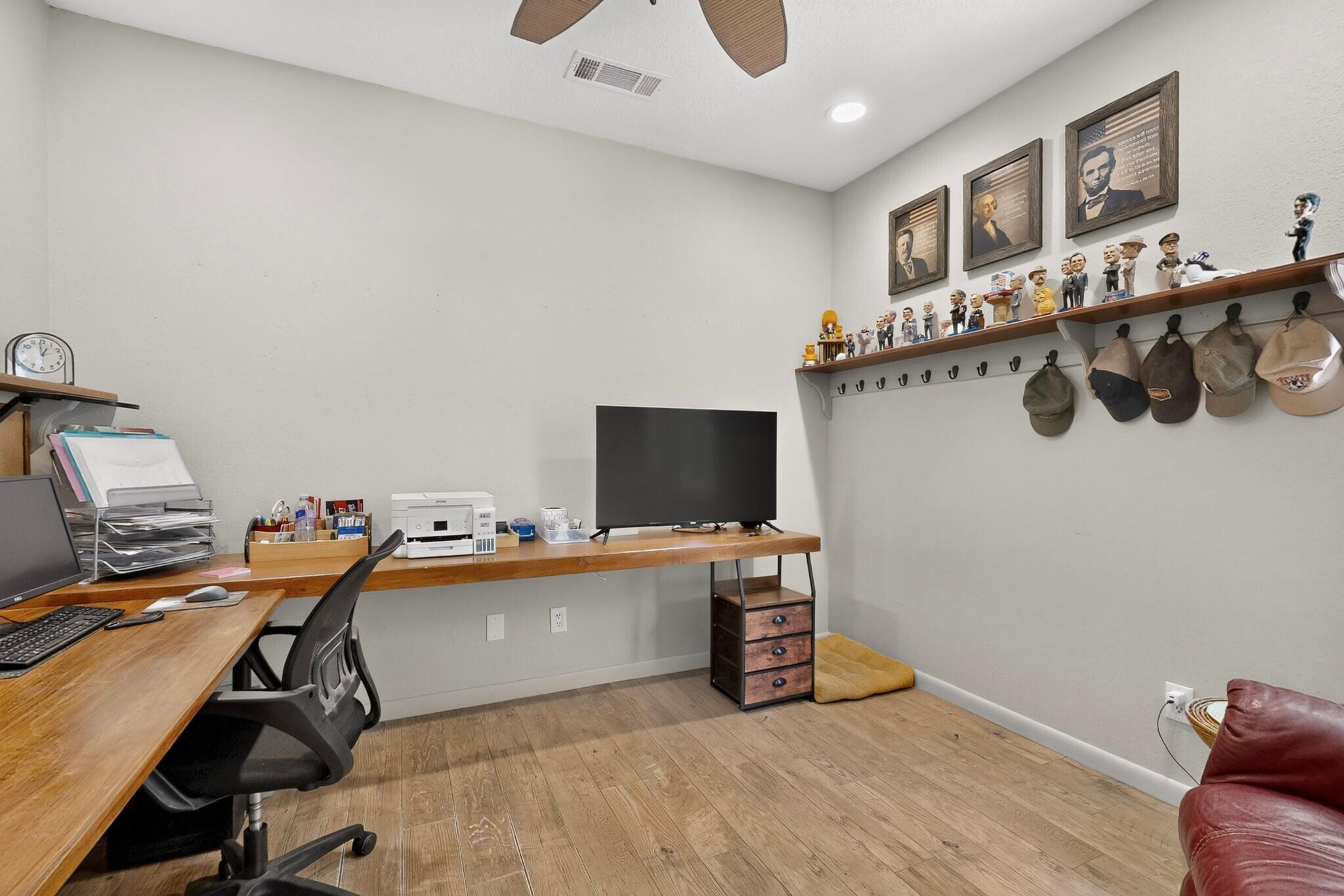Photo 13 — 2805 Rio Orilla Lane NW