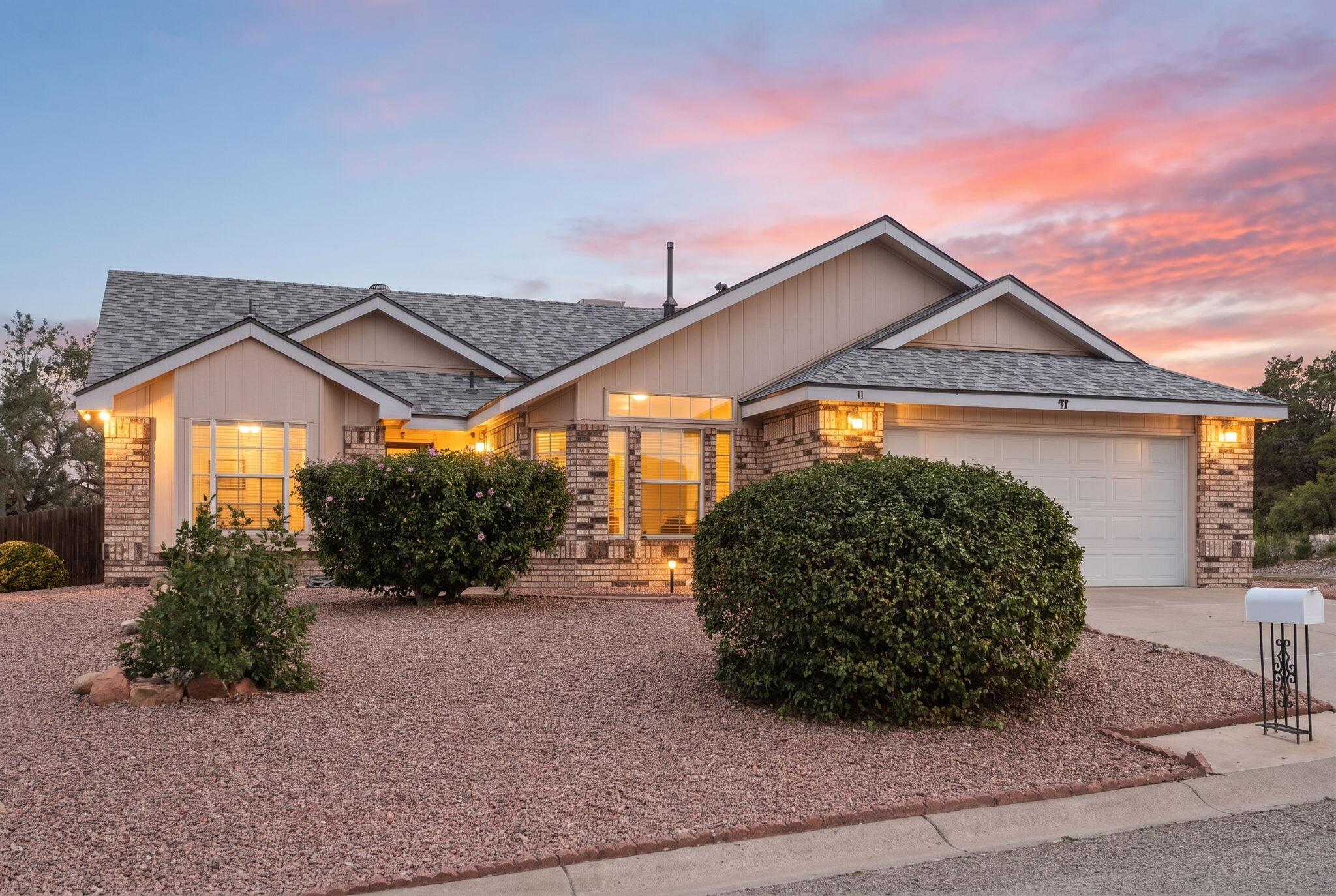 11 Aspen Terrace, Los Lunas, NM 87031