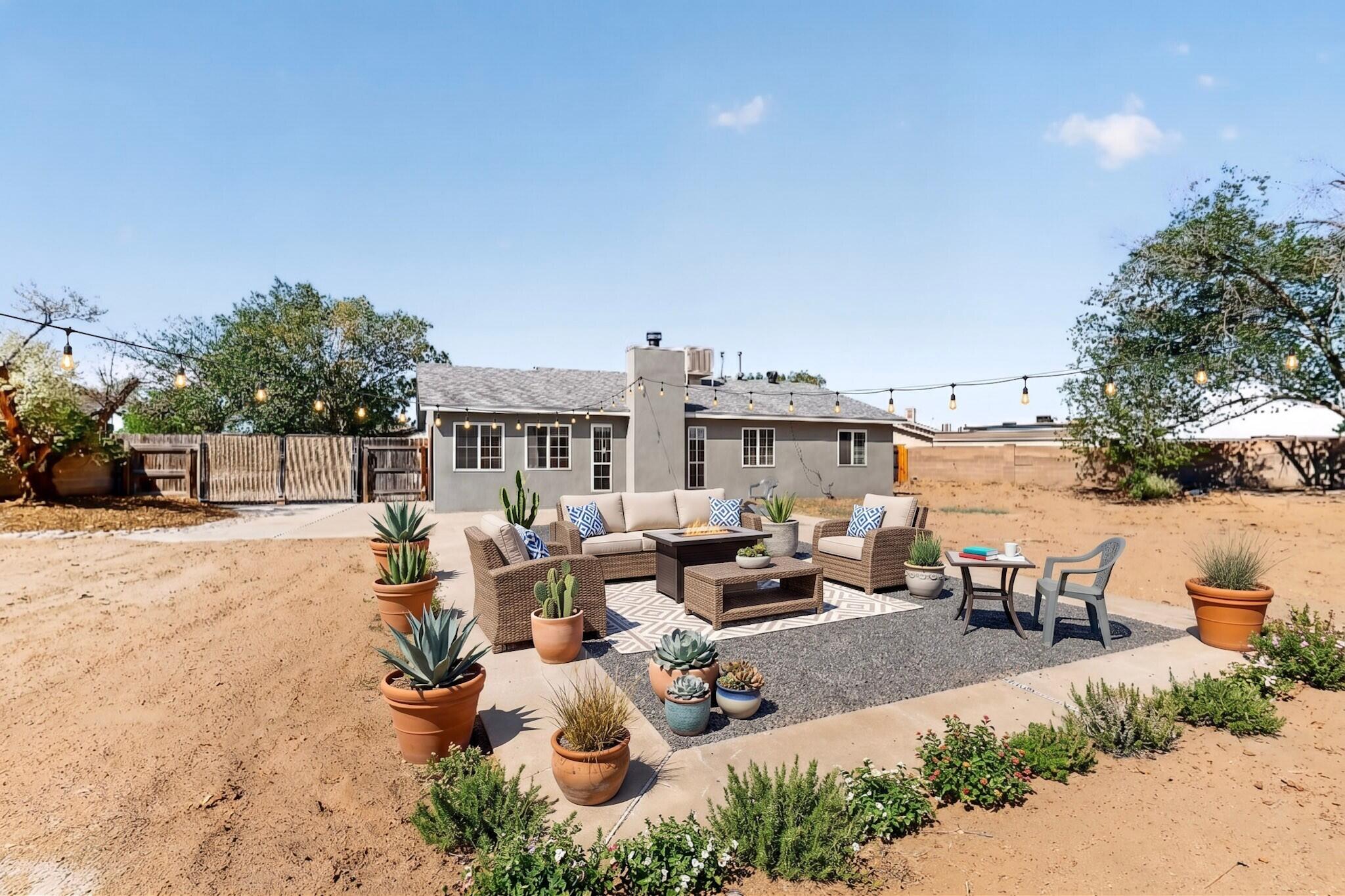 Photo 14 — 520 Apache Loop SW