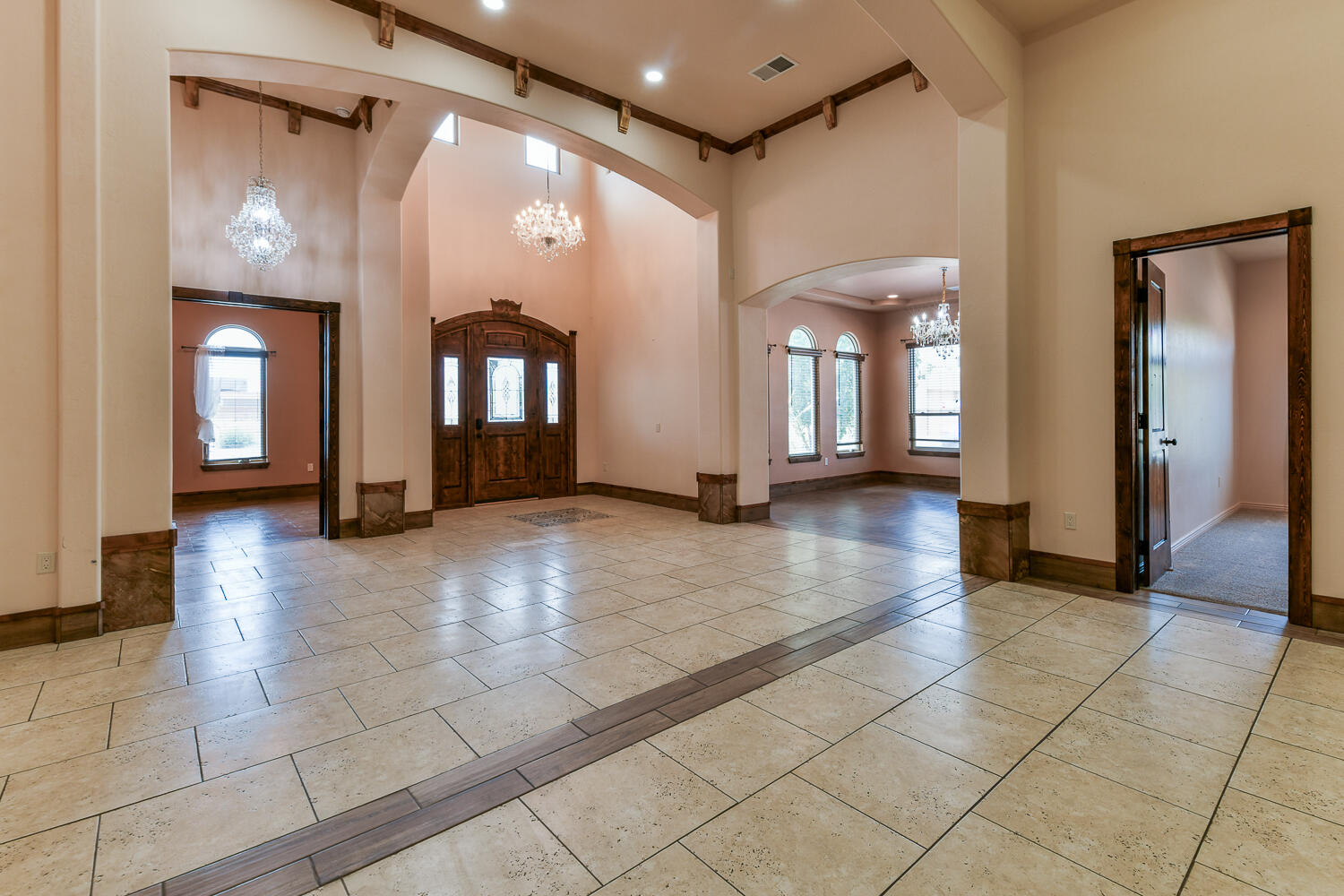 Photo 5 — 8024 Canoncito Drive NW