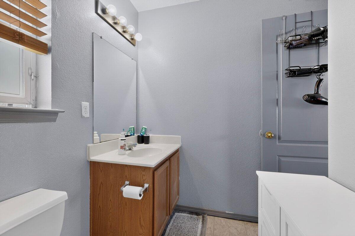 Photo 4 — 492 Desert Mist Drive SW