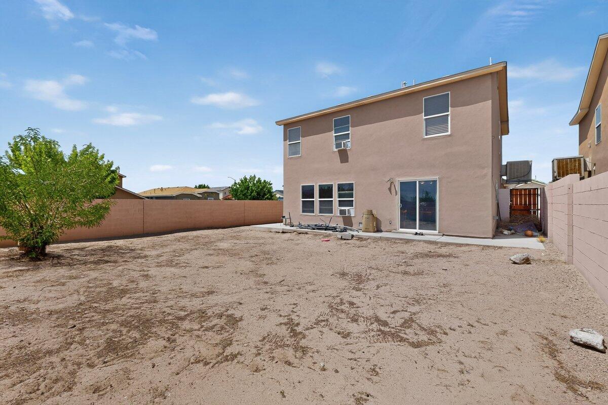 Photo 10 — 492 Desert Mist Drive SW