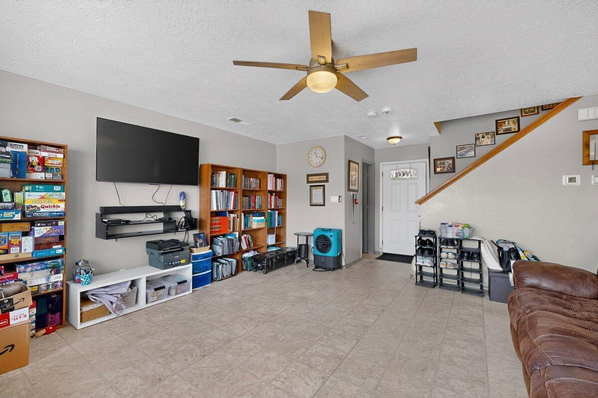 Photo 14 — 492 Desert Mist Drive SW