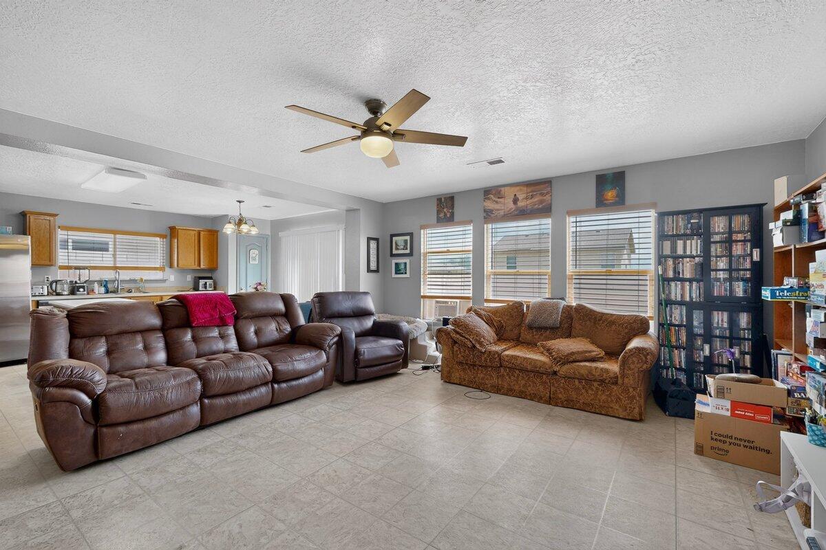 Photo 16 — 492 Desert Mist Drive SW